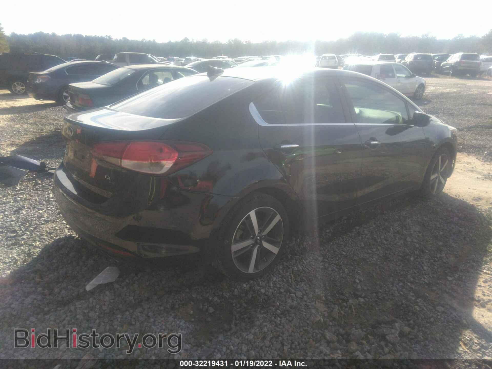 2017 KIA FORTE - VIN: 3KPFL4A87HE006040 - Фото 4