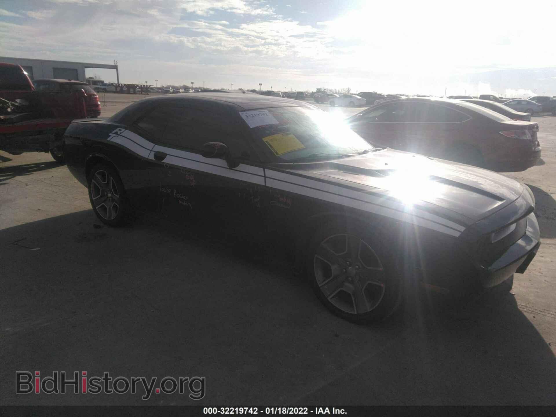 Photo 2C3CDYBT7DH500752 - DODGE CHALLENGER 2013