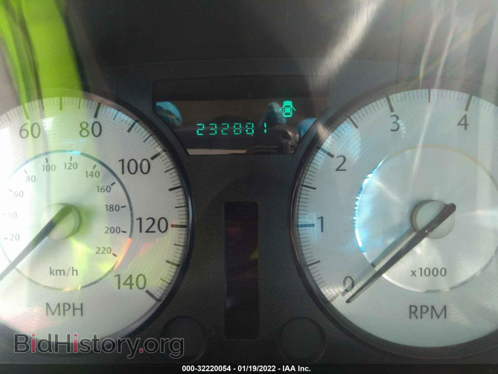 2010 CHRYSLER 300 - VIN: 2C3CA5CV4AH284295 - Фото 7
