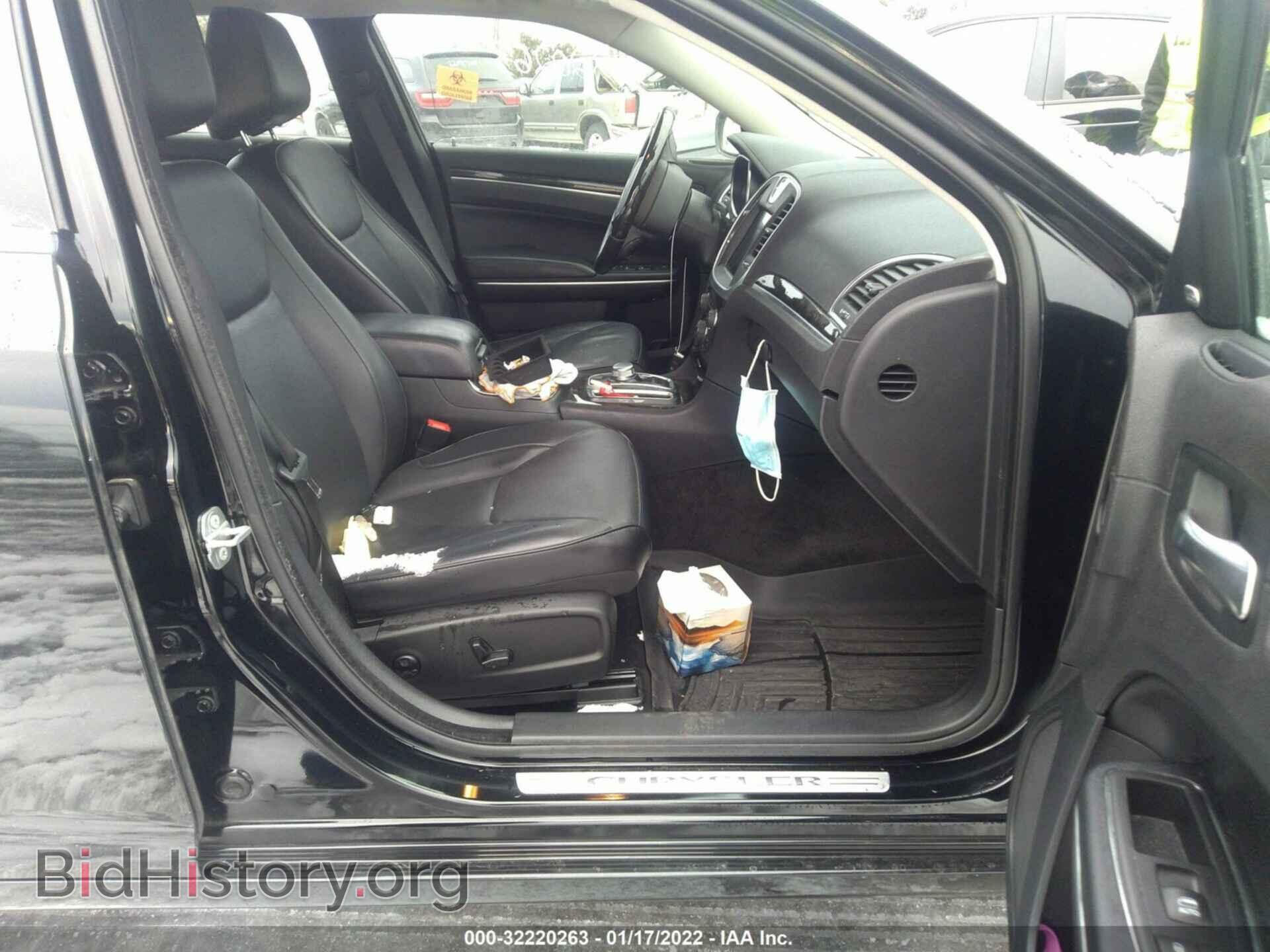 2015 CHRYSLER 300 - VIN: 2C3CCAKG6FH814473 - Фото 5
