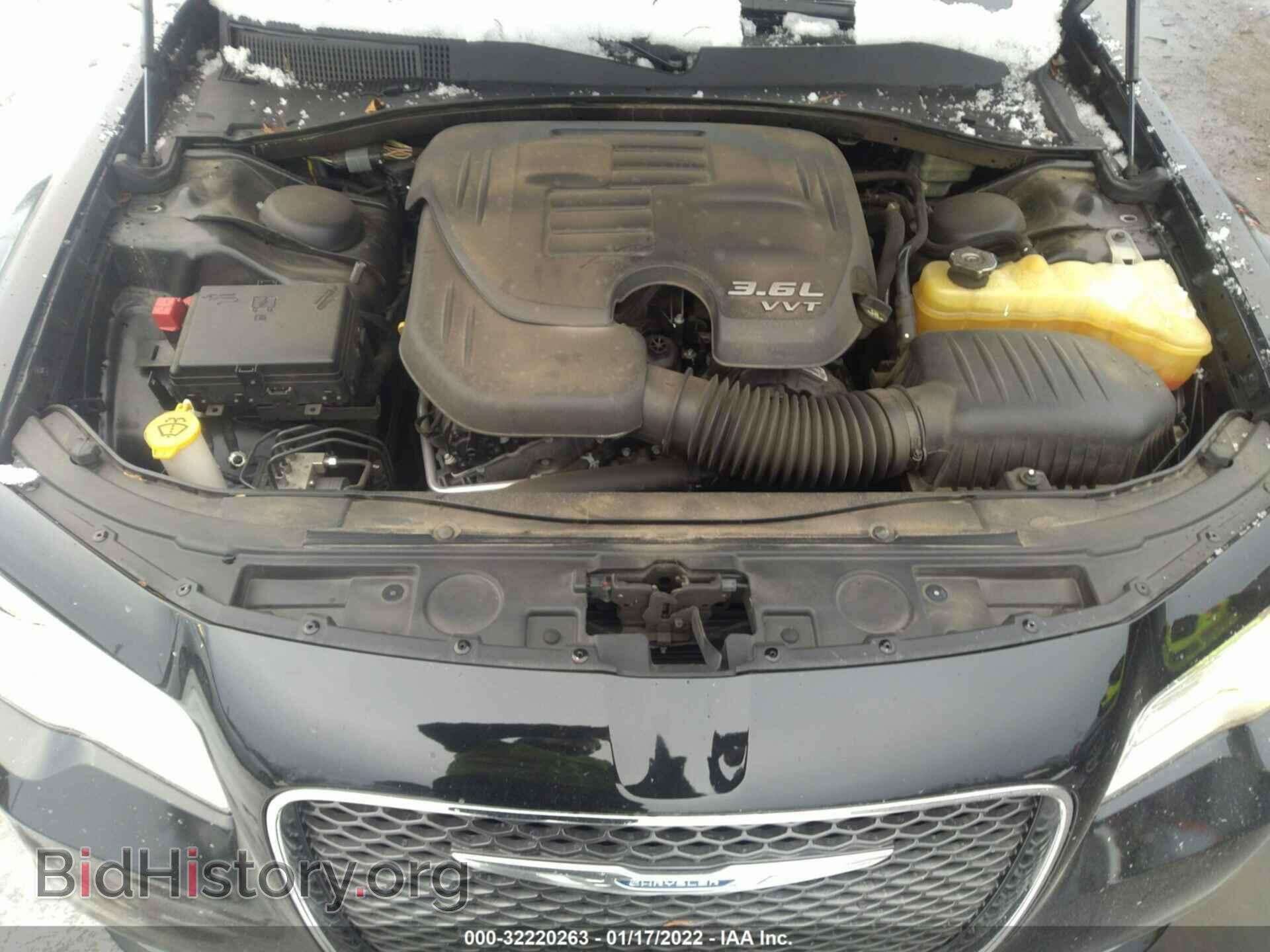 2015 CHRYSLER 300 - VIN: 2C3CCAKG6FH814473 - Фото 10