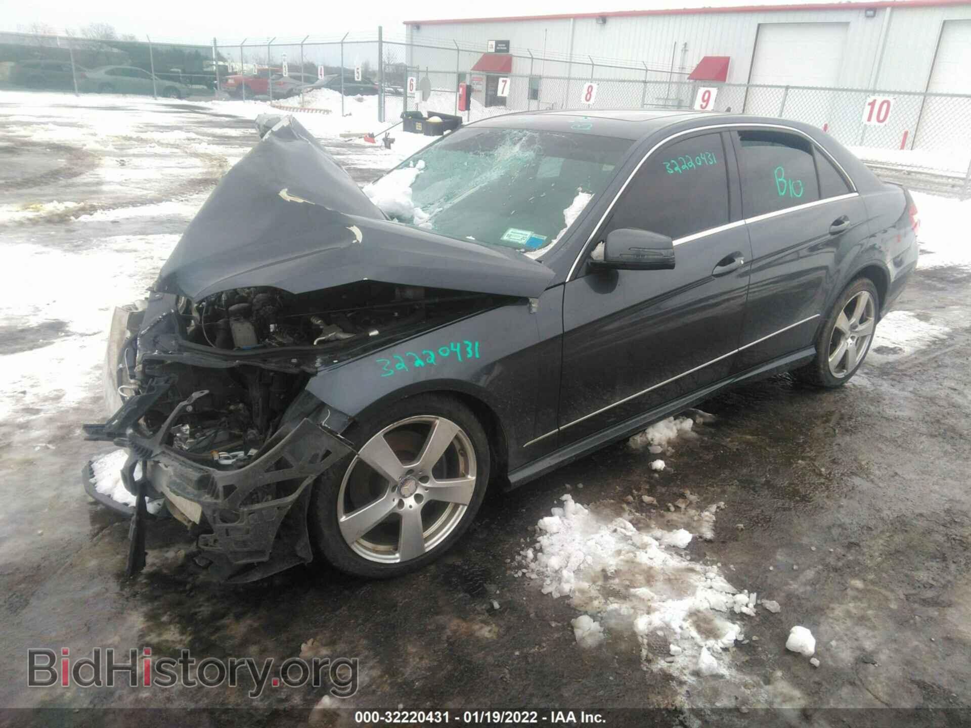 2011 MERCEDES-BENZ E-CLASS - VIN: WDDHF8HB8BA339646 - Фото 2