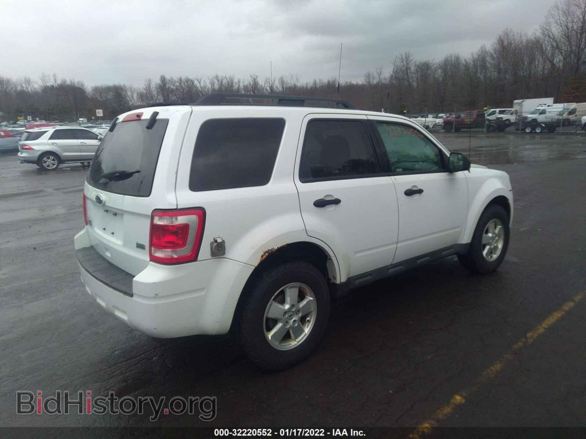 2011 FORD ESCAPE - VIN: 1FMCU9DG9BKC23718 - Фото 4