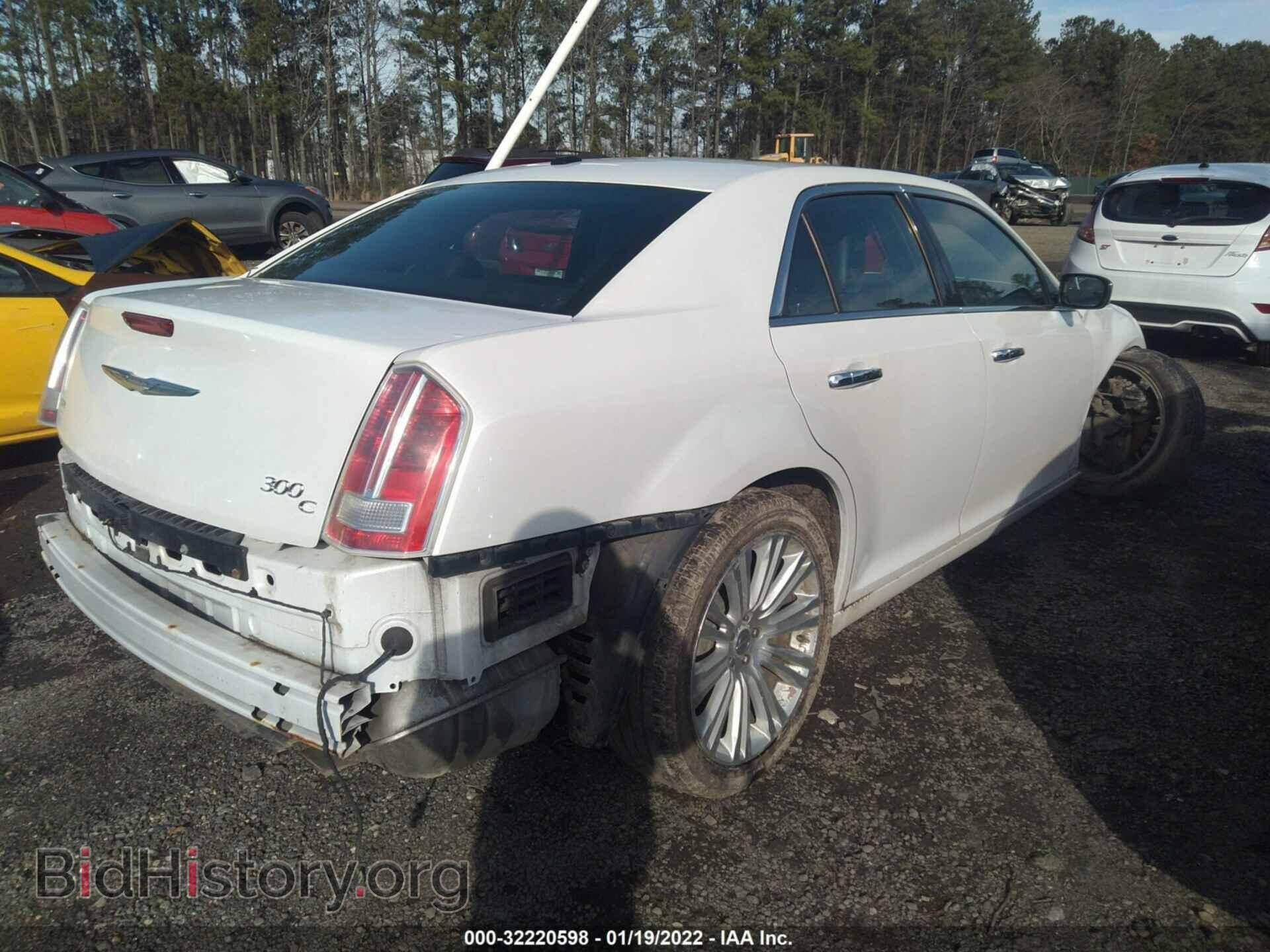 2012 CHRYSLER 300 - VIN: 2C3CCAET4CH232893 - Фото 4