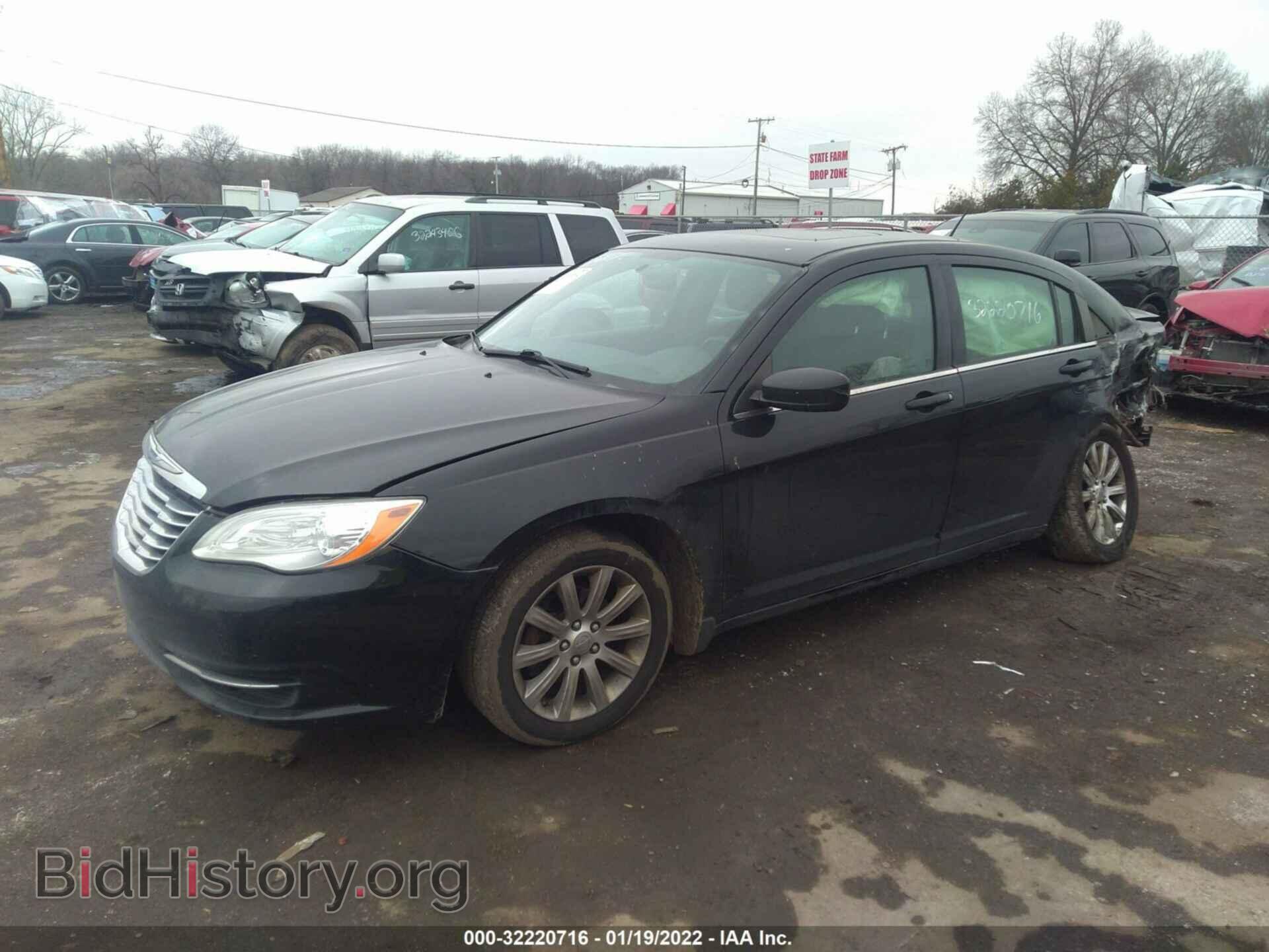 2012 CHRYSLER 200 - VIN: 1C3CCBBB6CN262793 - Photo 2