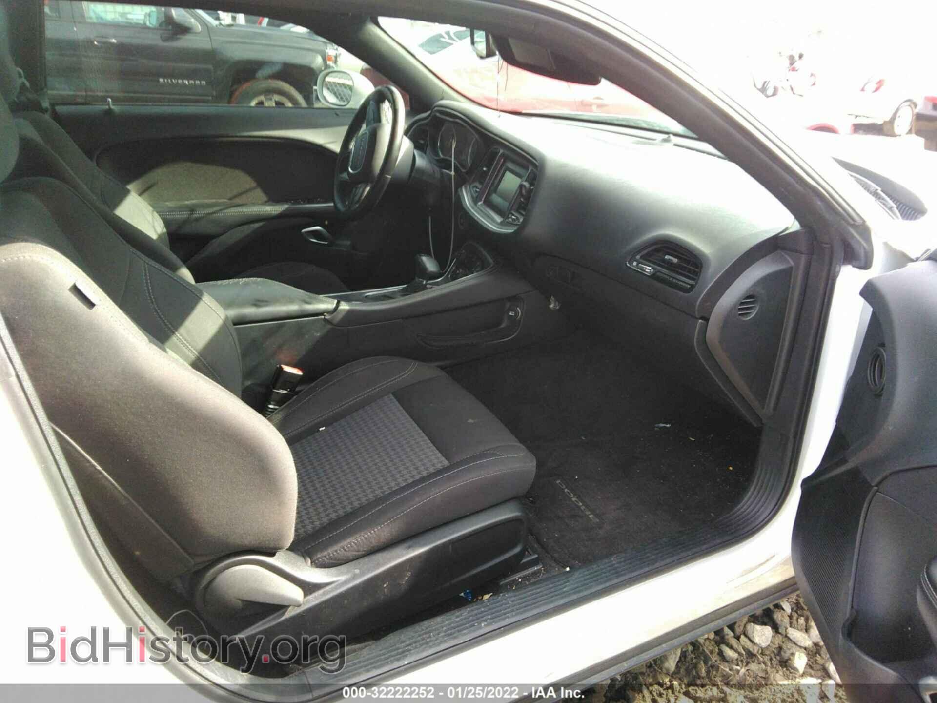 2017 DODGE CHALLENGER - VIN: 2C3CDZAG1HH550255 - Фото 5