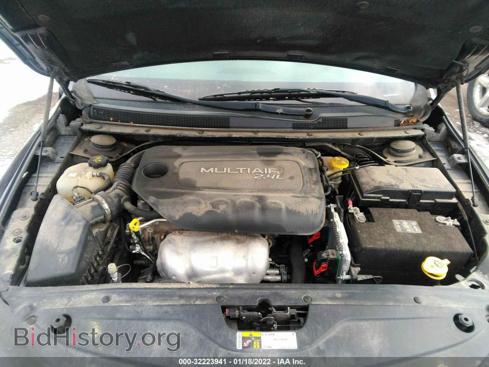2015 CHRYSLER 200 - VIN: 1C3CCCBBXFN737226 - Photo 10