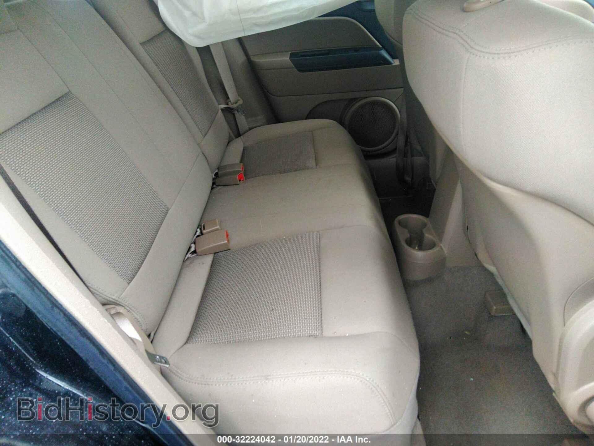 2010 JEEP COMPASS - VIN: 1J4NT4FB2AD503904 - Фото 8