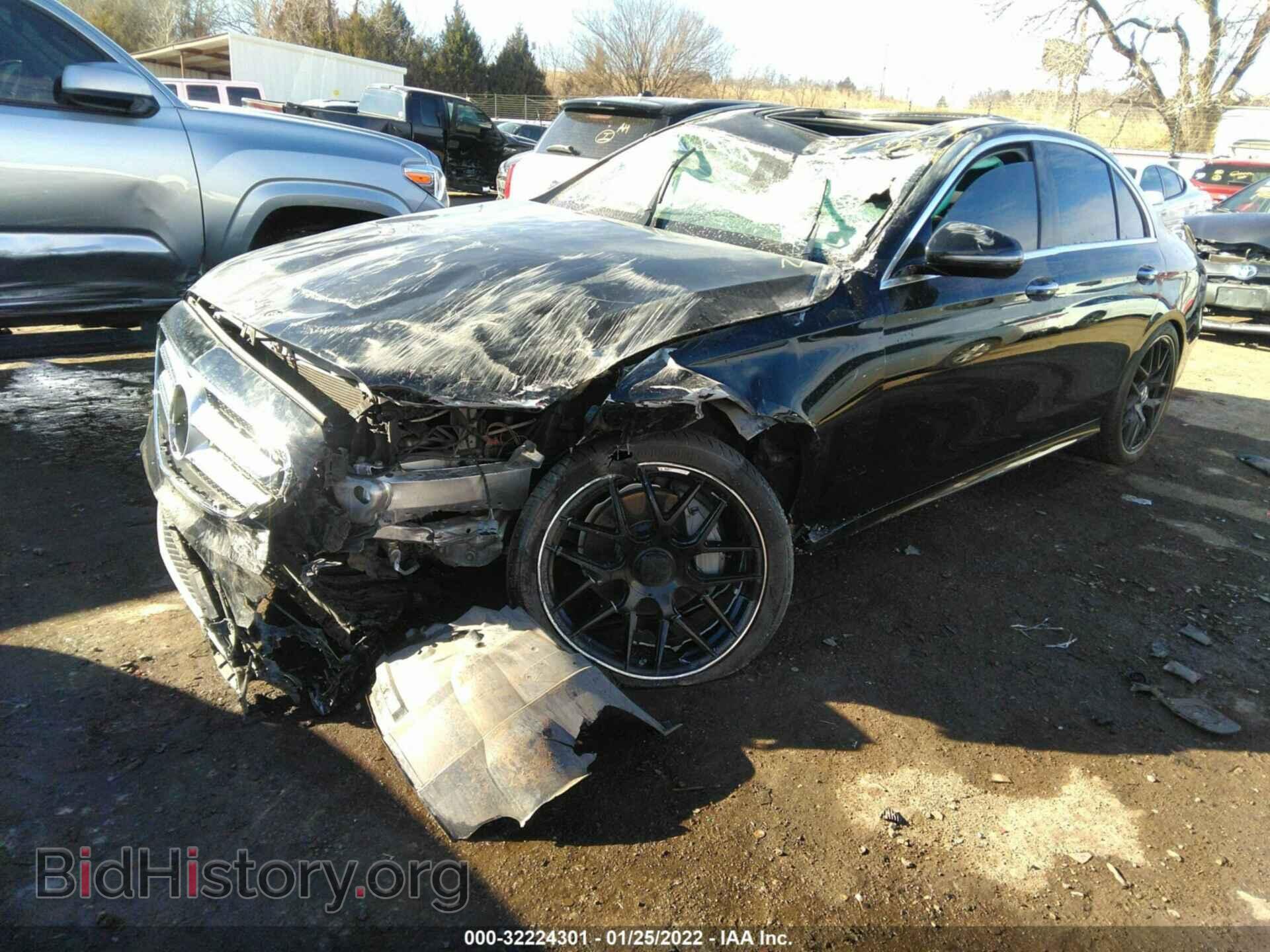 2017 MERCEDES-BENZ E-CLASS - VIN: WDDZF4KB7HA237575 - Фото 2