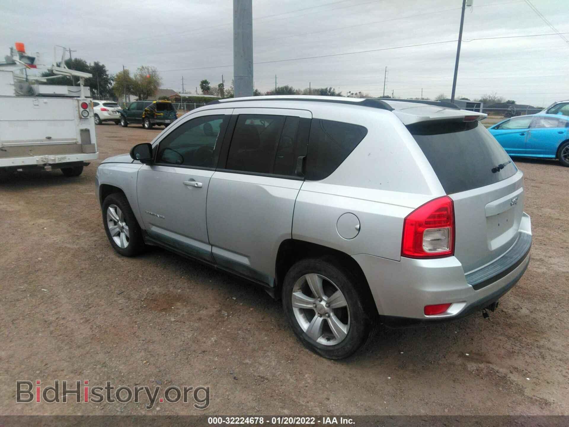 2011 JEEP COMPASS - VIN: 1J4NT1FA2BD289701 - Фото 3