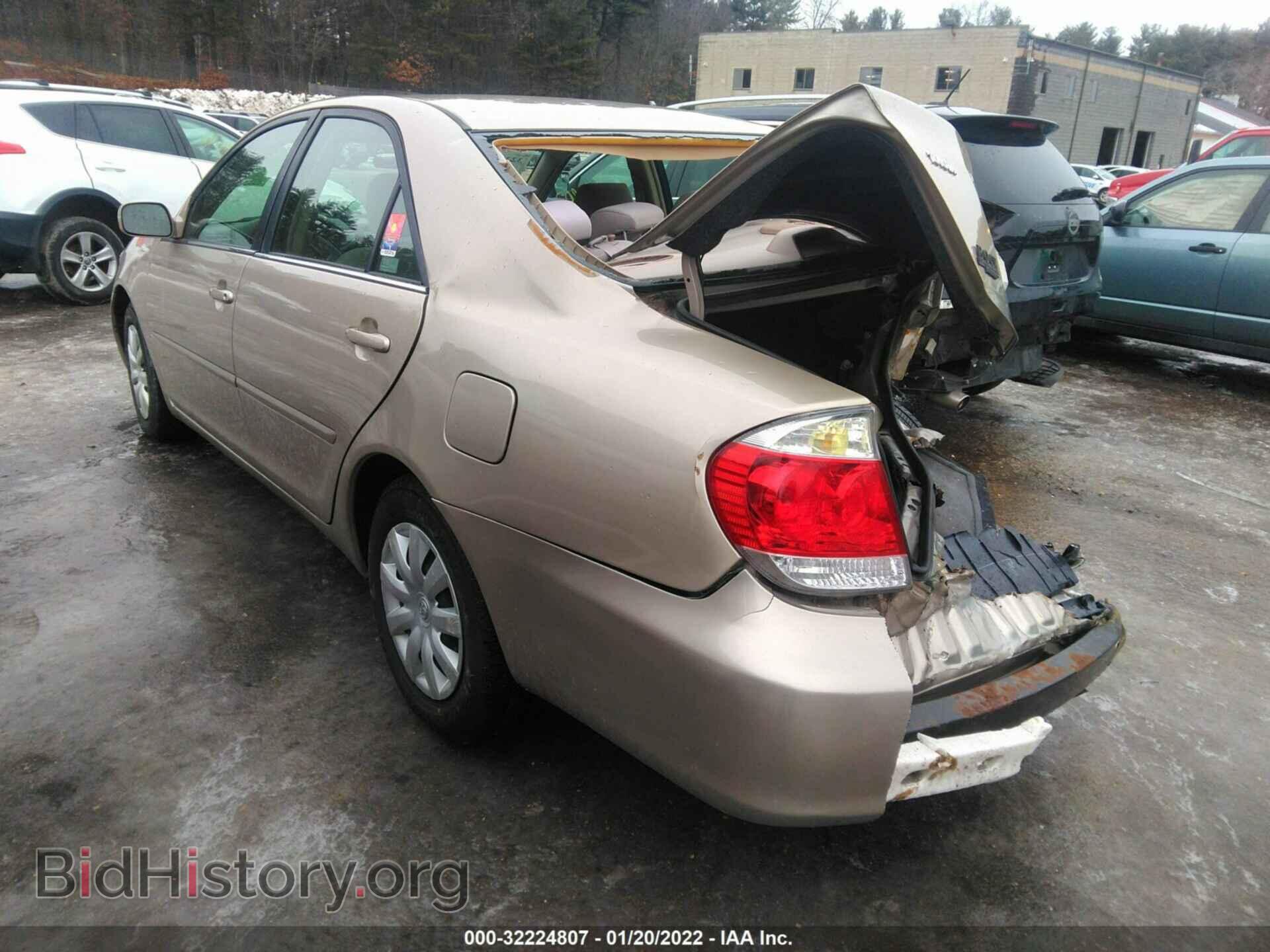 2006 TOYOTA CAMRY - VIN: 4T1BE32K56U725181 - Фото 3