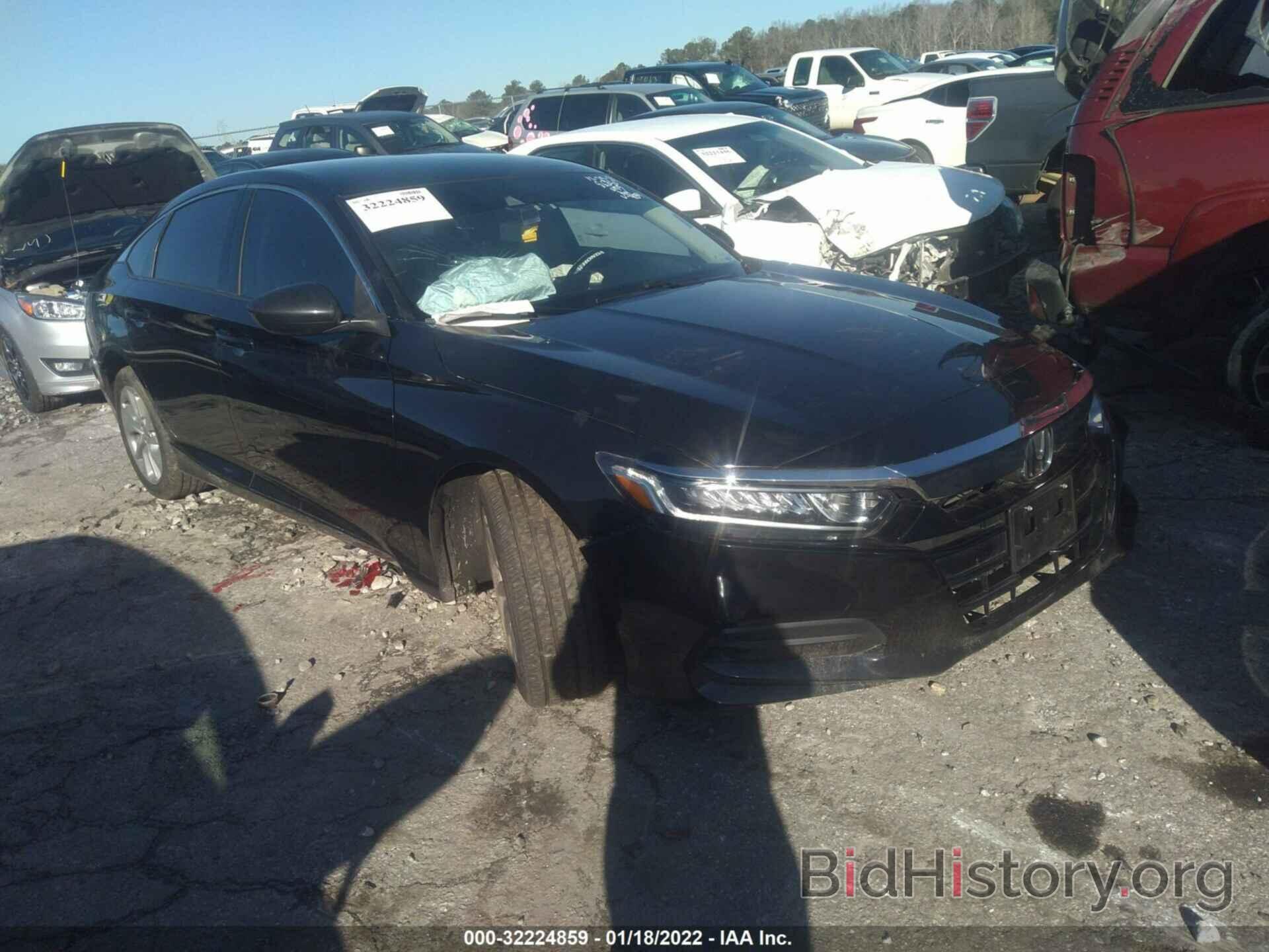 Photo 1HGCV1F14KA129054 - HONDA ACCORD SEDAN 2019