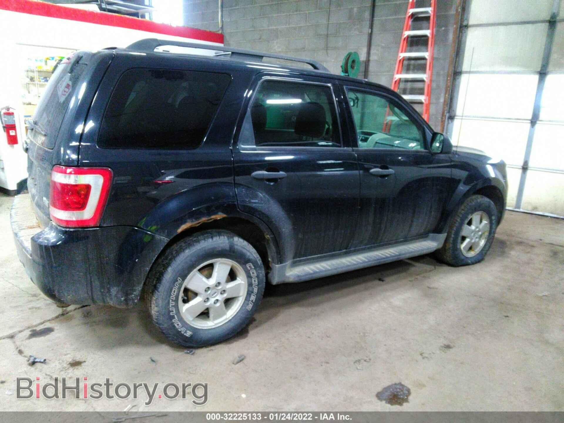 2012 FORD ESCAPE - VIN: 1FMCU9DG8CKA23768 - Фото 3