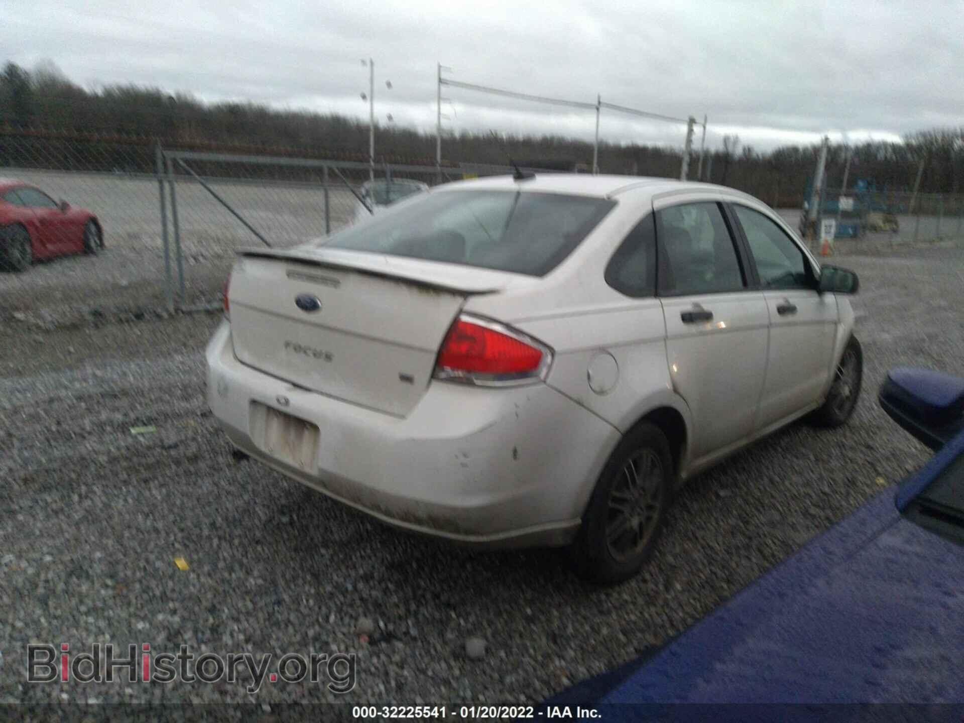 2011 FORD FOCUS - VIN: 1FAHP3FN0BW173932 - Фото 4