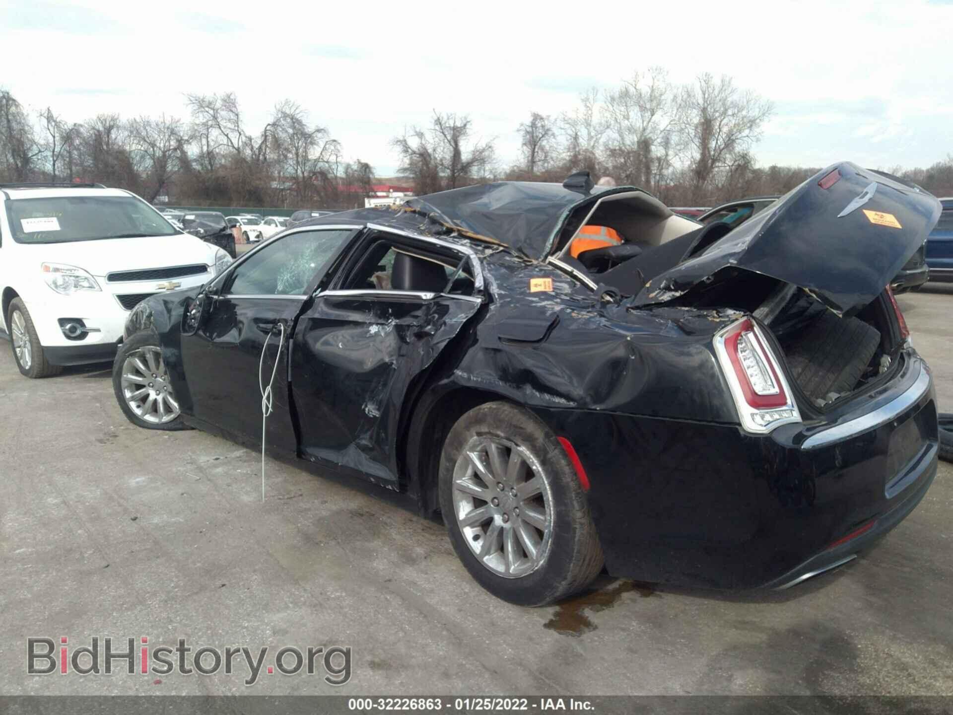 2015 CHRYSLER 300 - VIN: 2C3CCAAG8FH735825 - Фото 3
