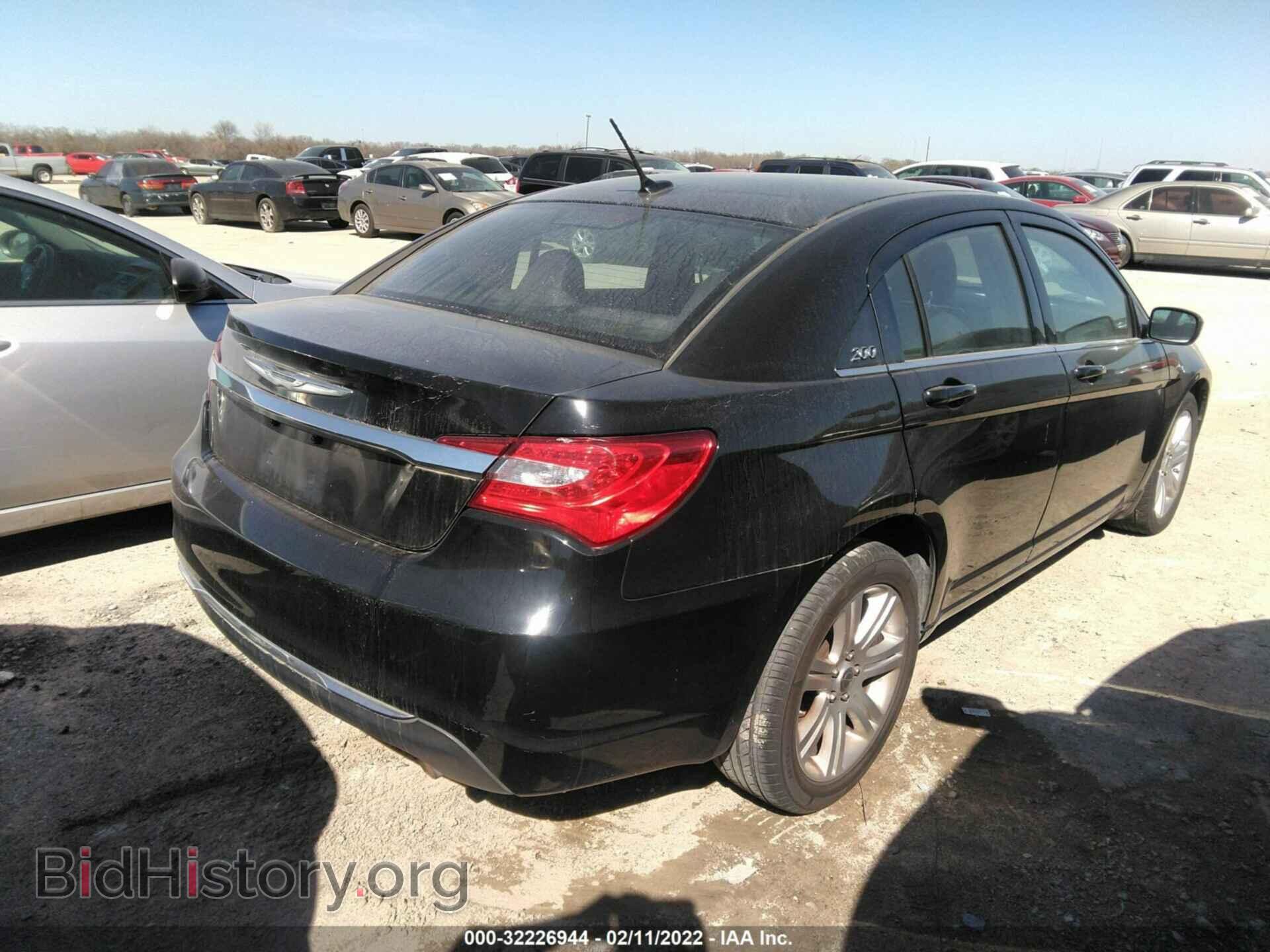 2013 CHRYSLER 200 - VIN: 1C3CCBBB7DN764147 - Фото 4