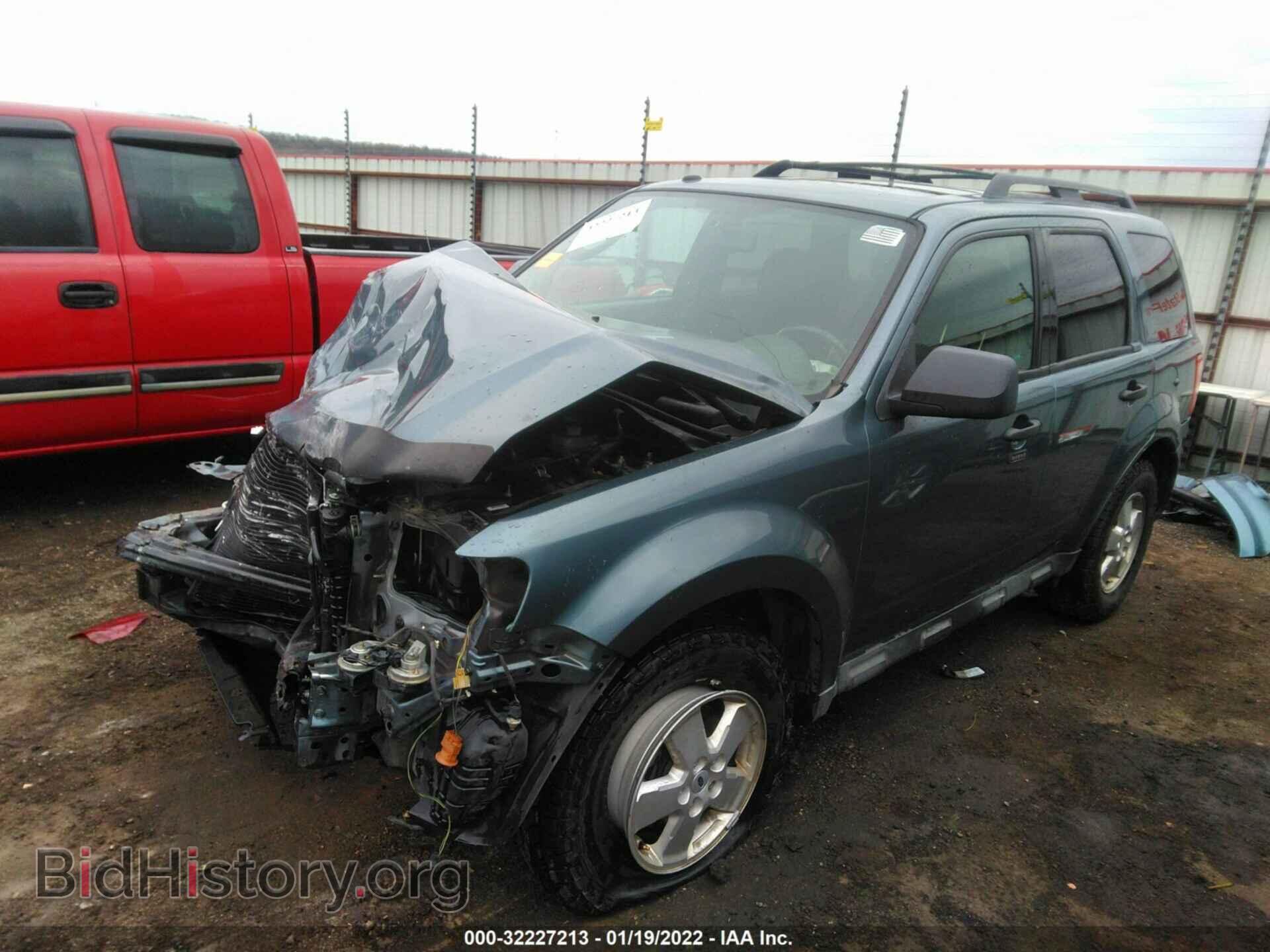 2010 FORD ESCAPE - VIN: 1FMCU9D70AKB03434 - Фото 2
