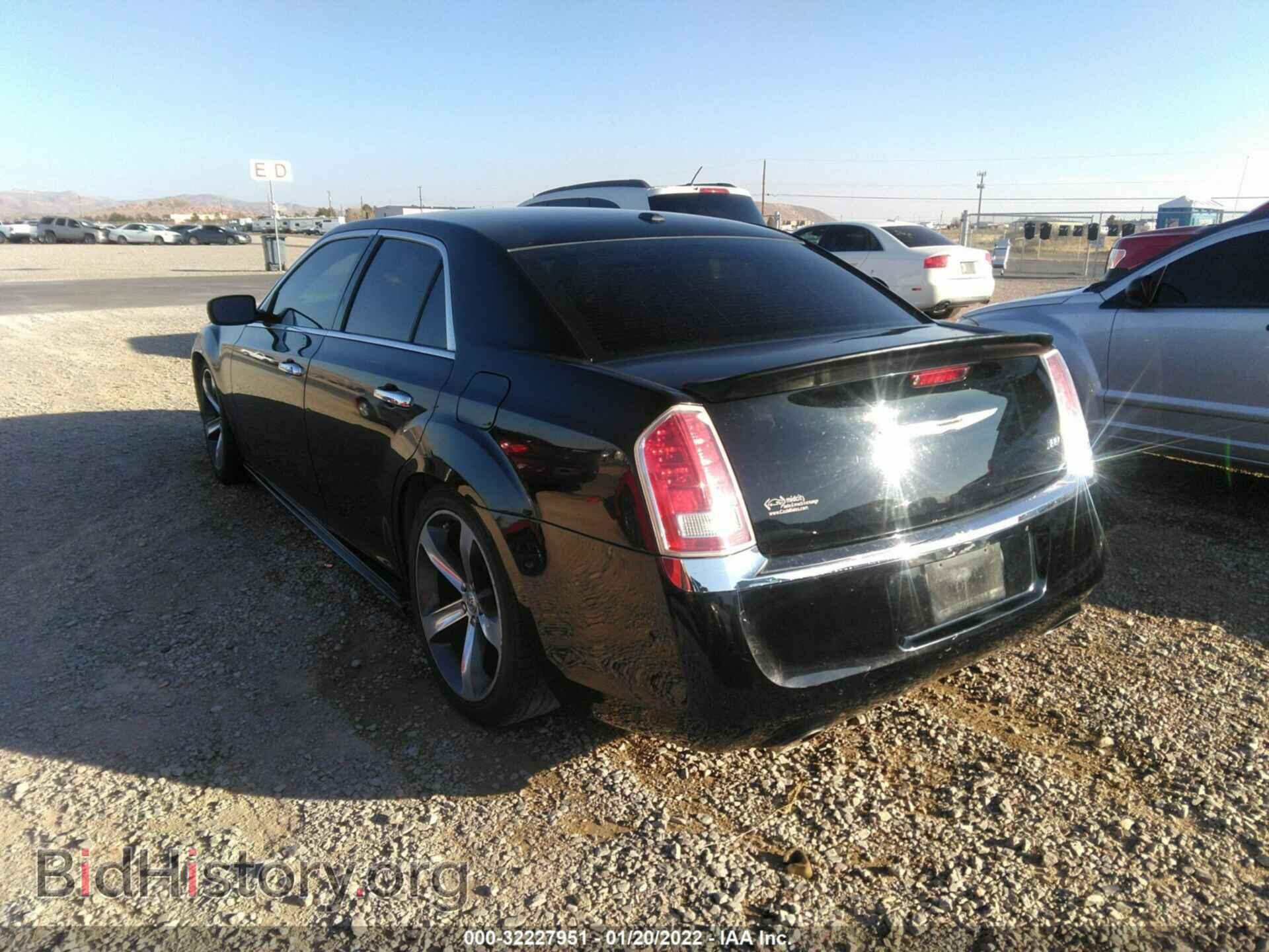 2012 CHRYSLER 300 - VIN: 2C3CCACG3CH157870 - Фото 3