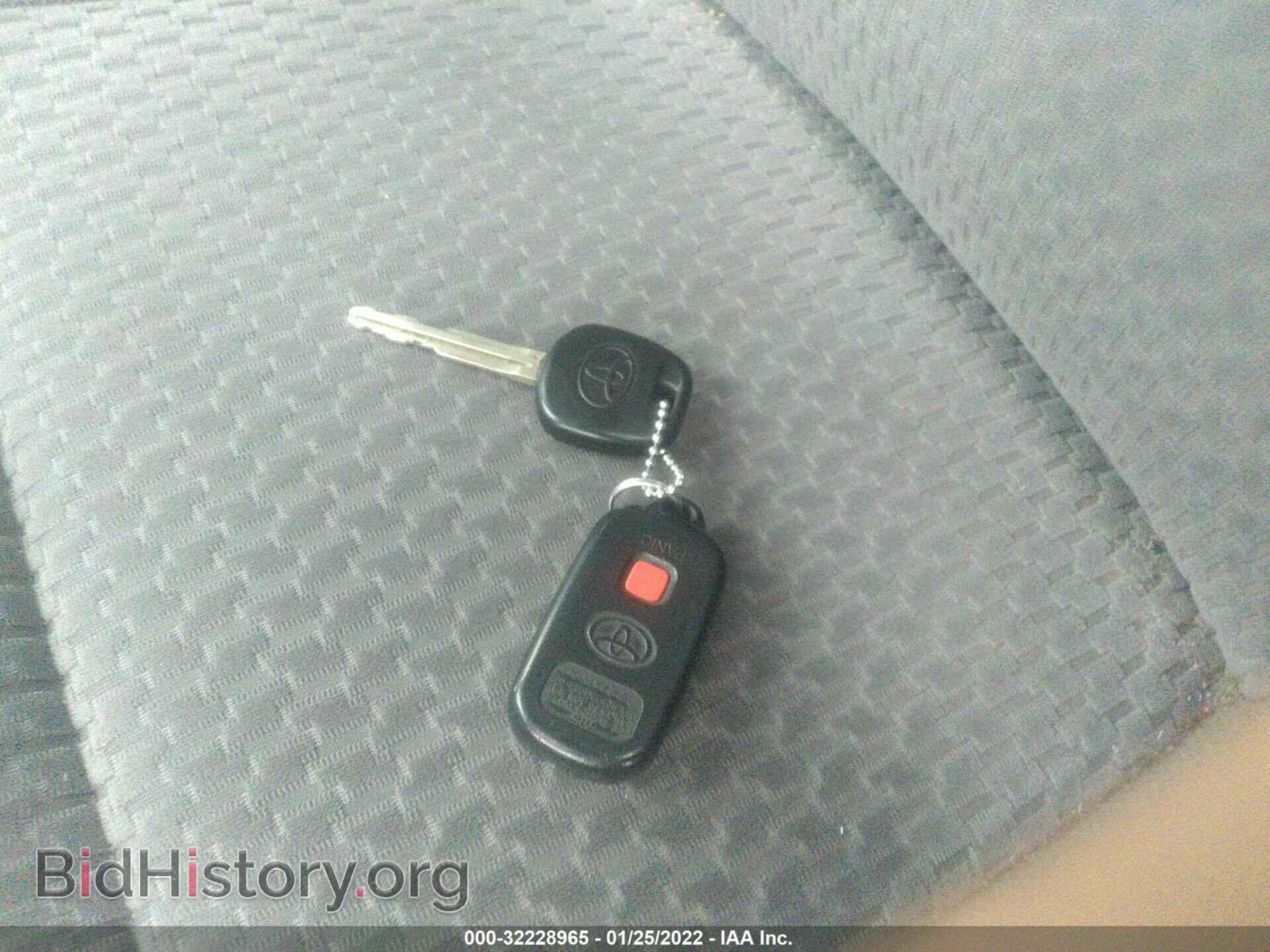2007 TOYOTA MATRIX - VIN: 2T1KR32E67C677532 - Фото 10