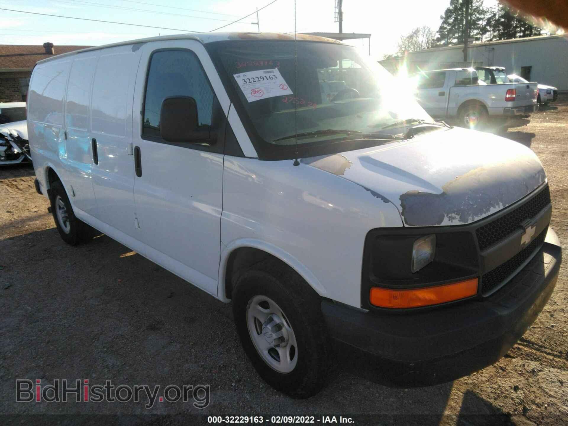 Photo 1GCFG15XX81185214 - CHEVROLET EXPRESS CARGO VAN 2008