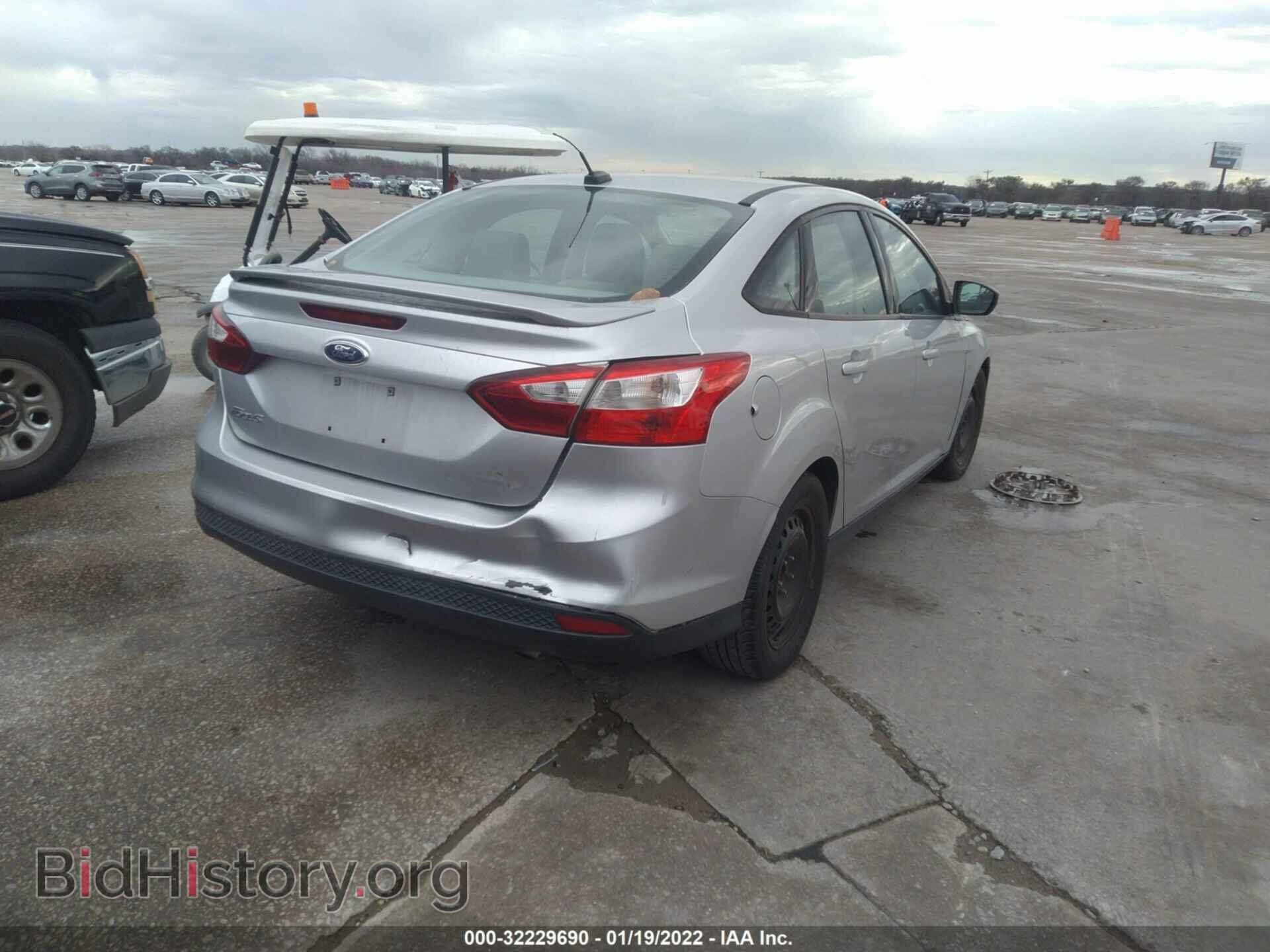 2014 FORD FOCUS - VIN: 1FADP3F23EL456111 - Photo 4