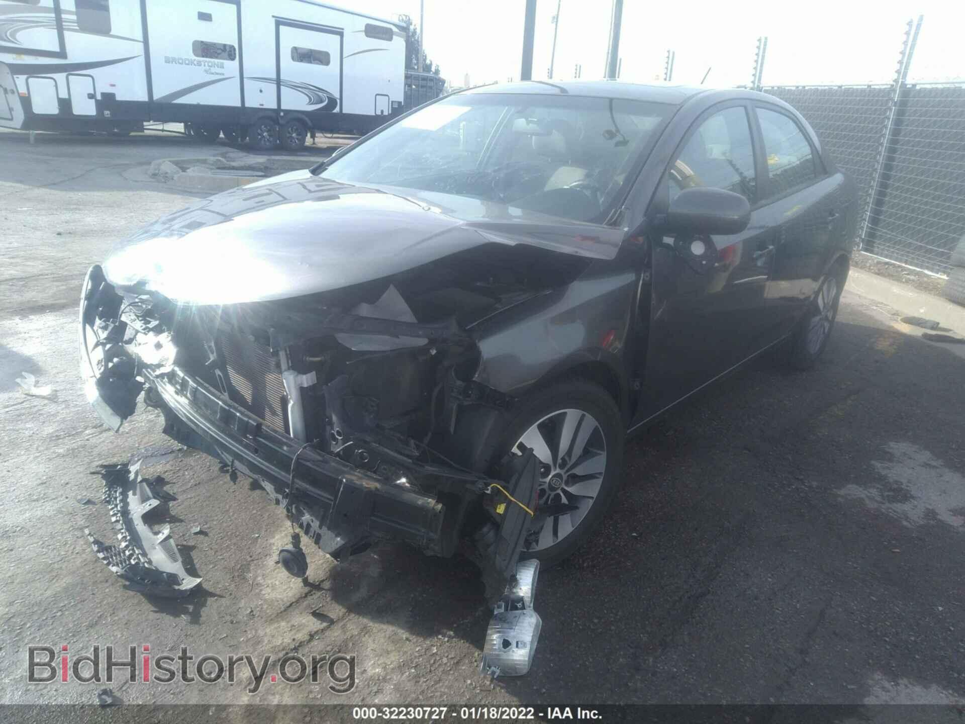 2013 KIA FORTE - VIN: KNAFU4A24D5728383 - Фото 2