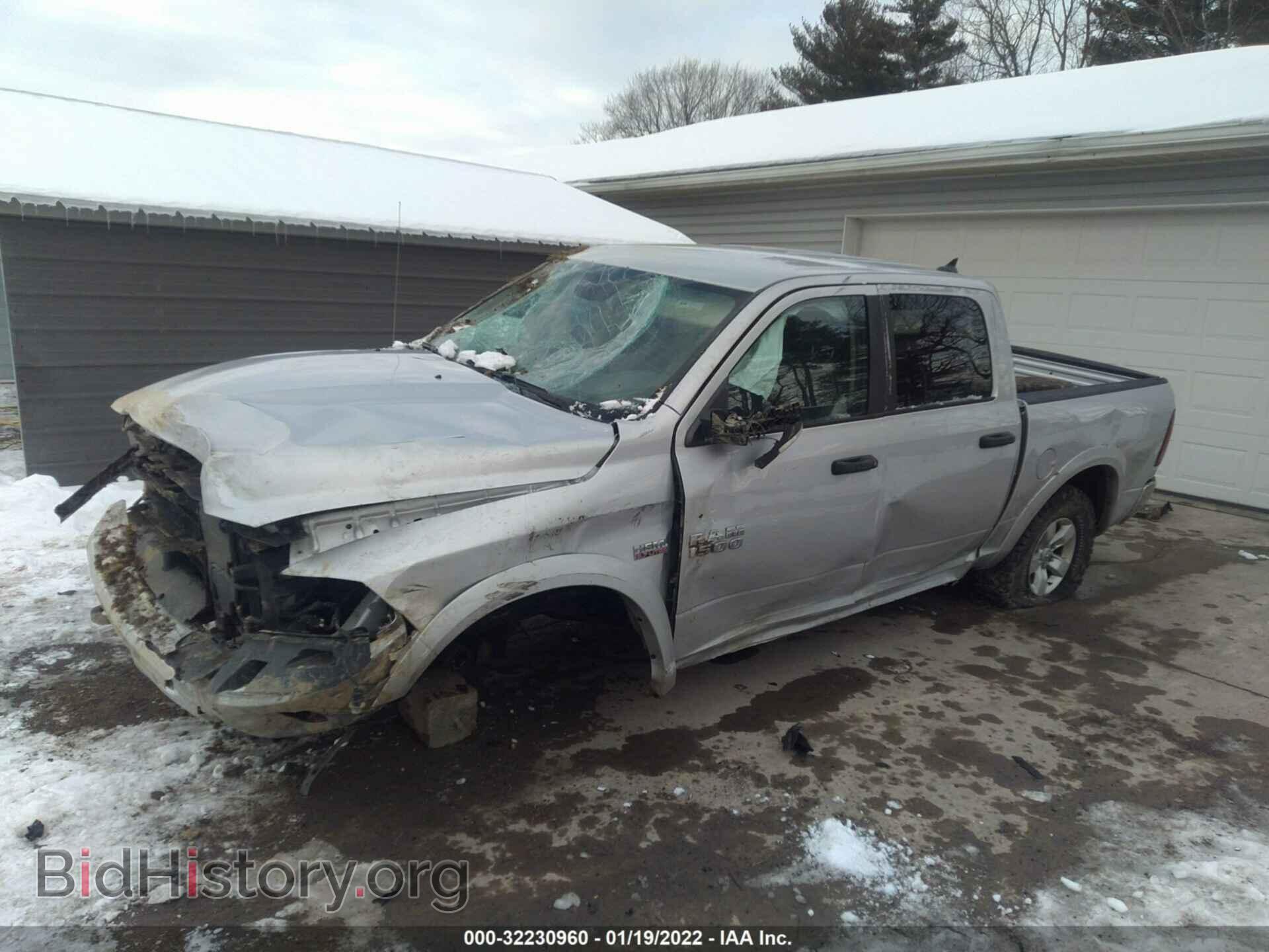 2016 RAM 1500 - VIN: 1C6RR7LT9GS247969 - Фото 2