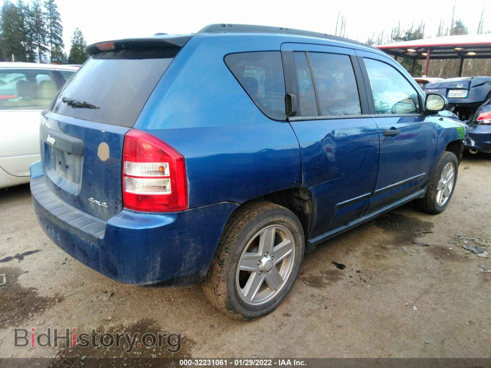 2009 JEEP COMPASS - VIN: 1J4FF47B39D133505 - Фото 4