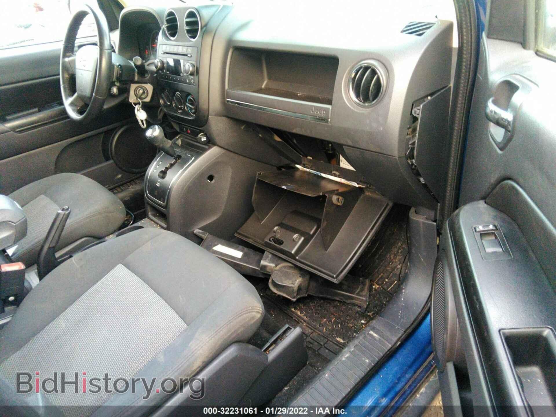 2009 JEEP COMPASS - VIN: 1J4FF47B39D133505 - Фото 5