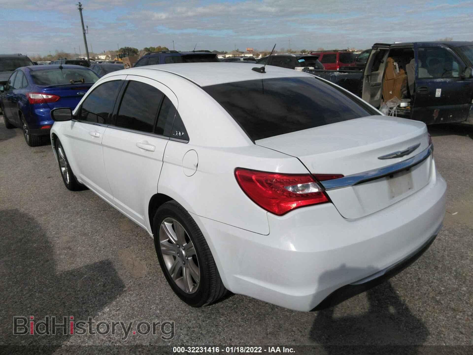2013 CHRYSLER 200 - VIN: 1C3CCBAB4DN761062 - Фото 3