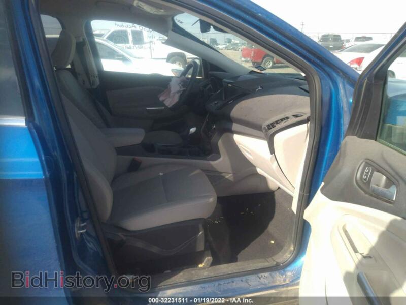 2019 Ford ESCAPE (VIN 1FMCU0GD2KUB32808) — фото 5 из 12