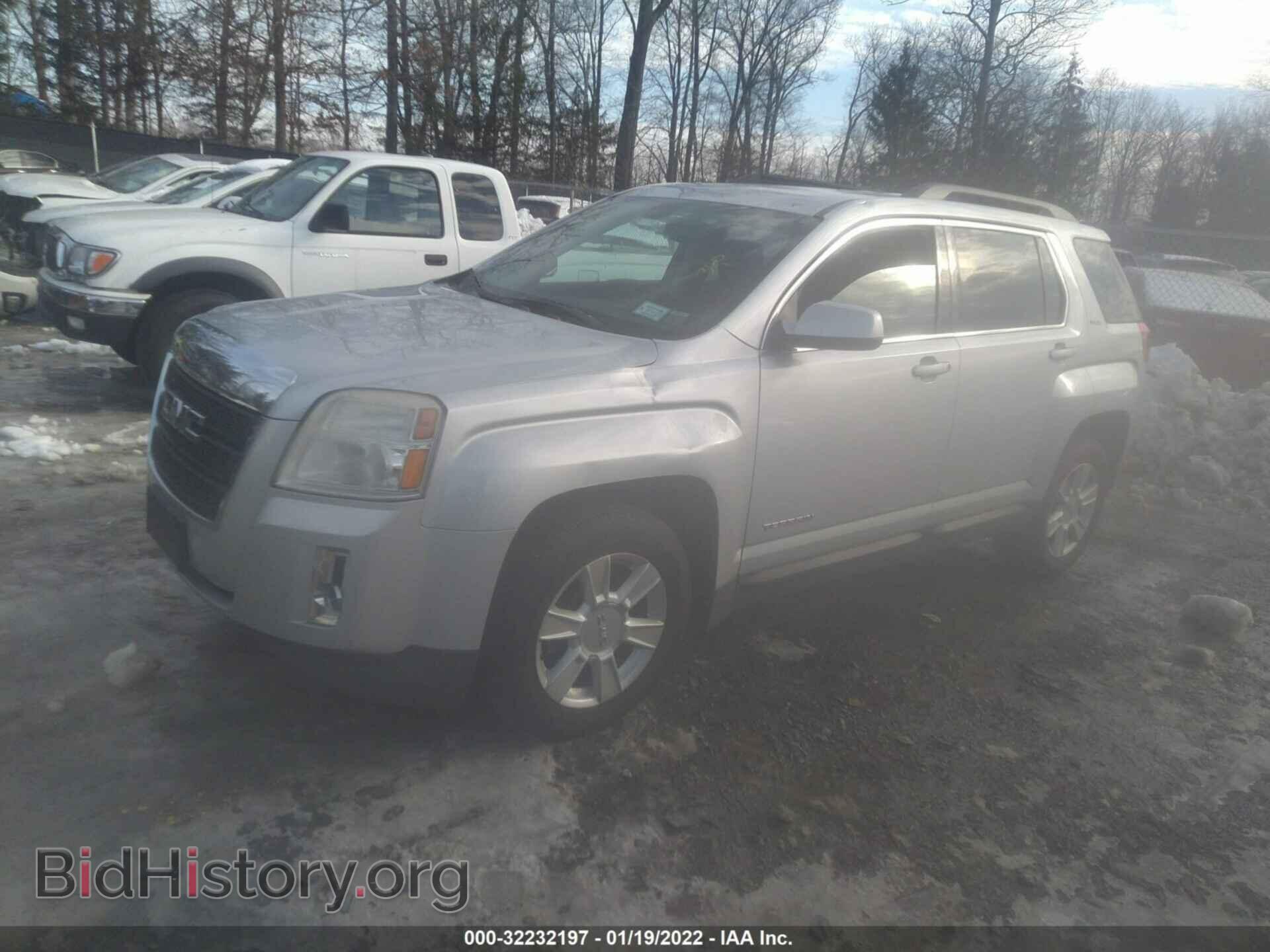 2010 GMC TERRAIN - VIN: 2CTALBEW8A6281787 - Photo 2