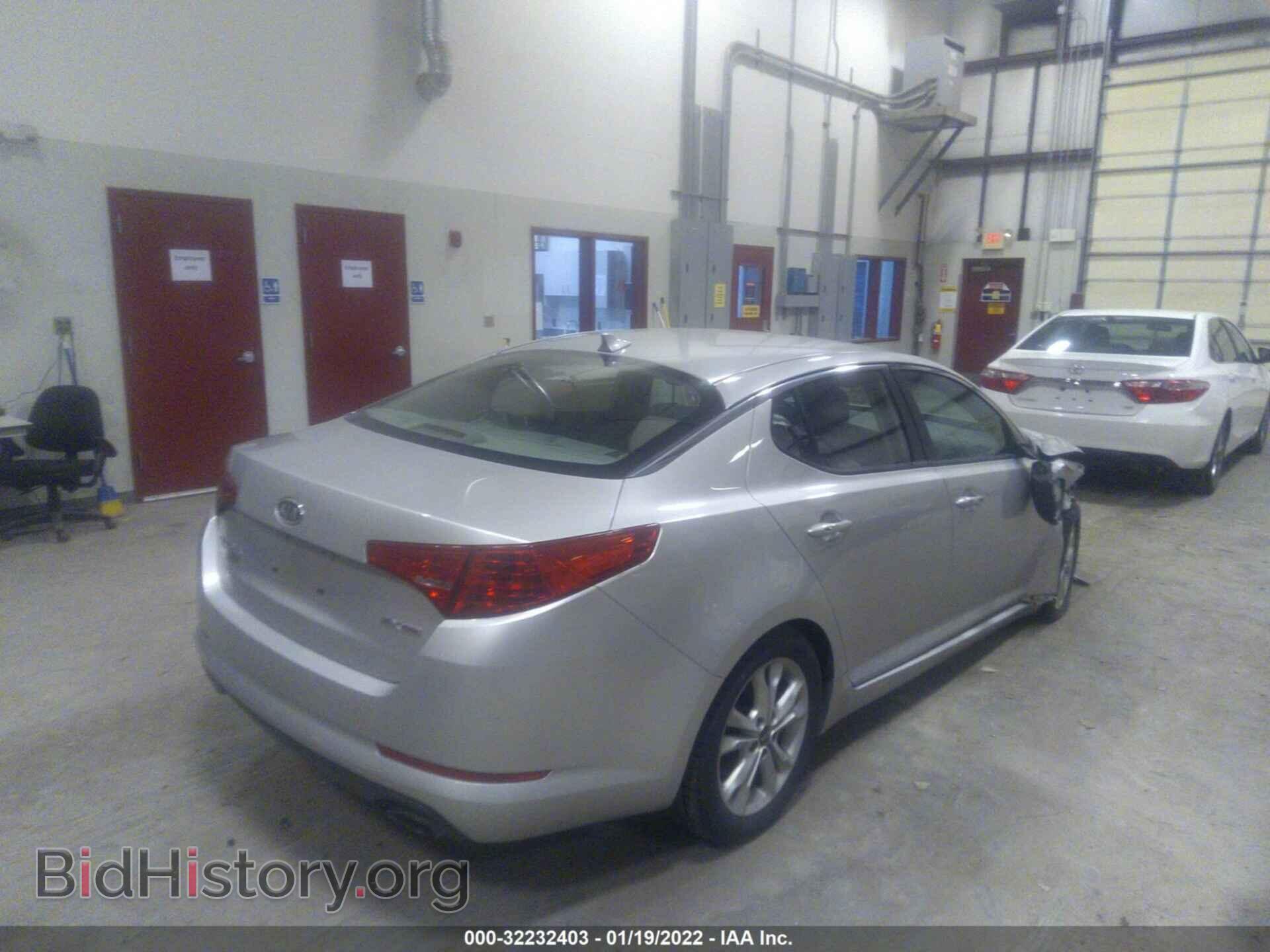 2011 KIA OPTIMA - VIN: KNAGN4A70B5076078 - Photo 4