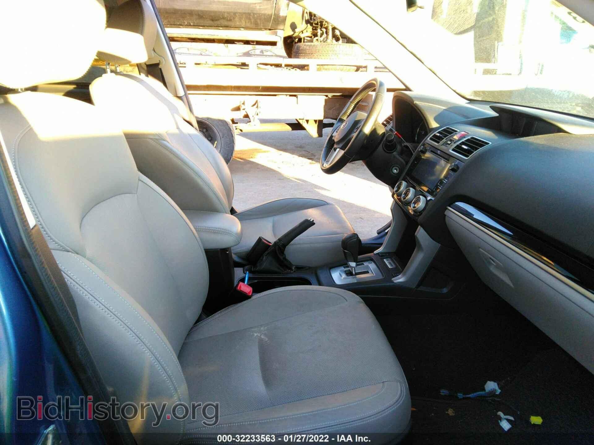 2017 SUBARU FORESTER - VIN: JF2SJAJC1HH445611 - Фото 5