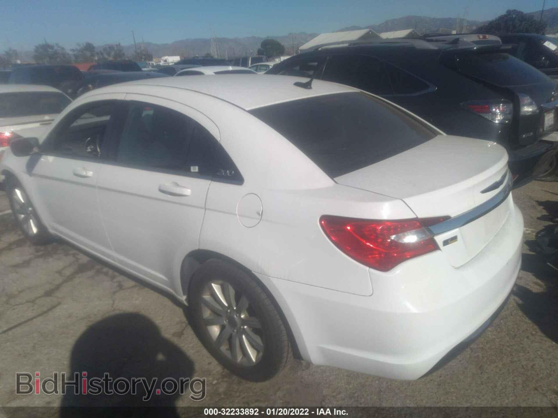 2013 CHRYSLER 200 - VIN: 1C3CCBBG7DN623848 - Фото 3