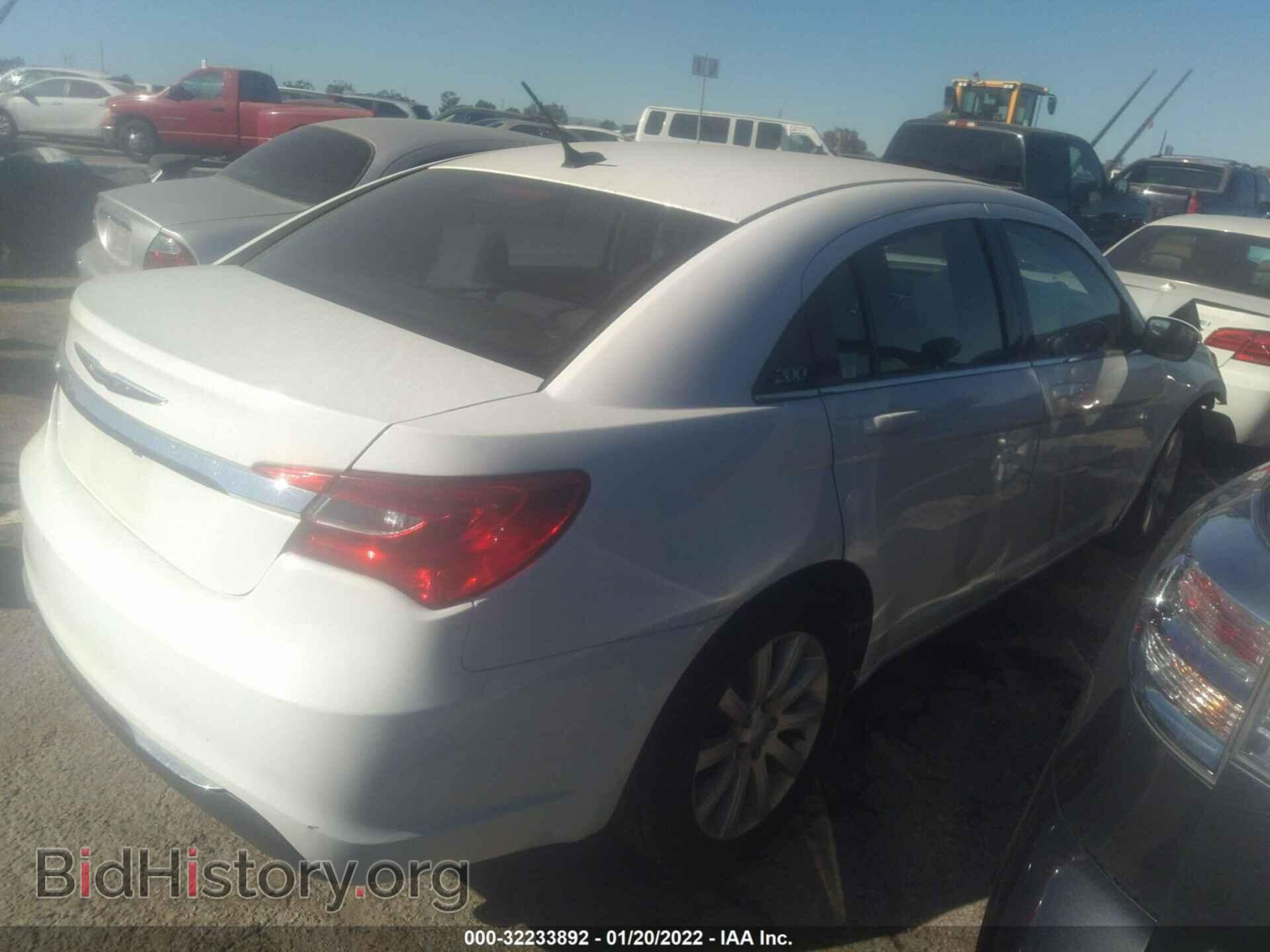 2013 CHRYSLER 200 - VIN: 1C3CCBBG7DN623848 - Фото 4