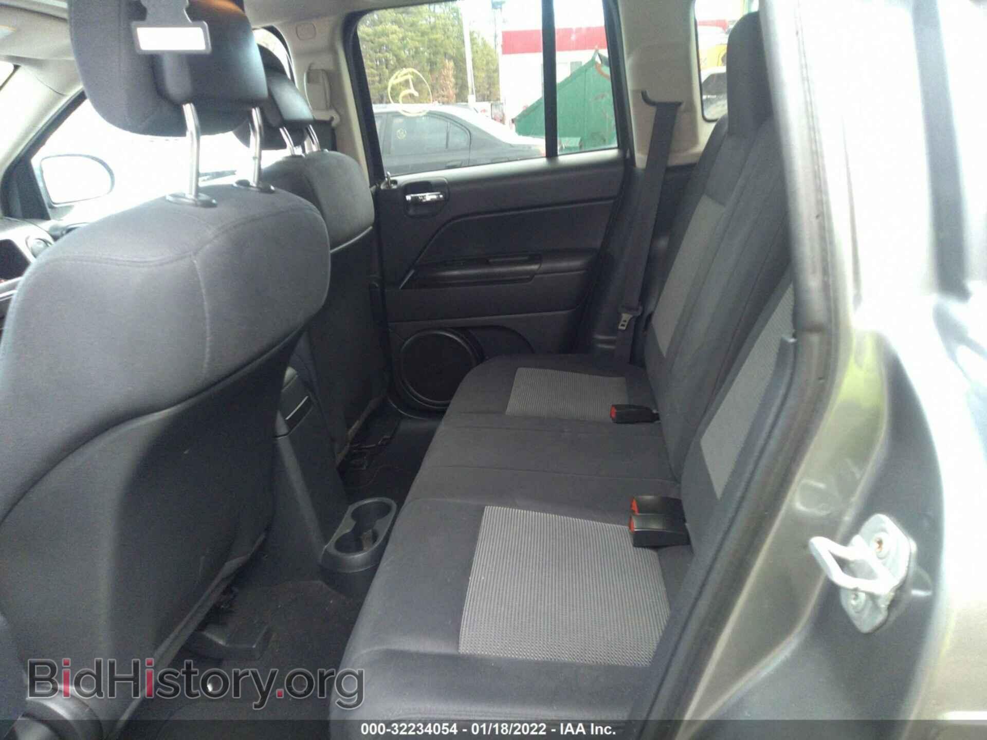 2011 JEEP COMPASS - VIN: 1J4NF1FB6BD201619 - Photo 8