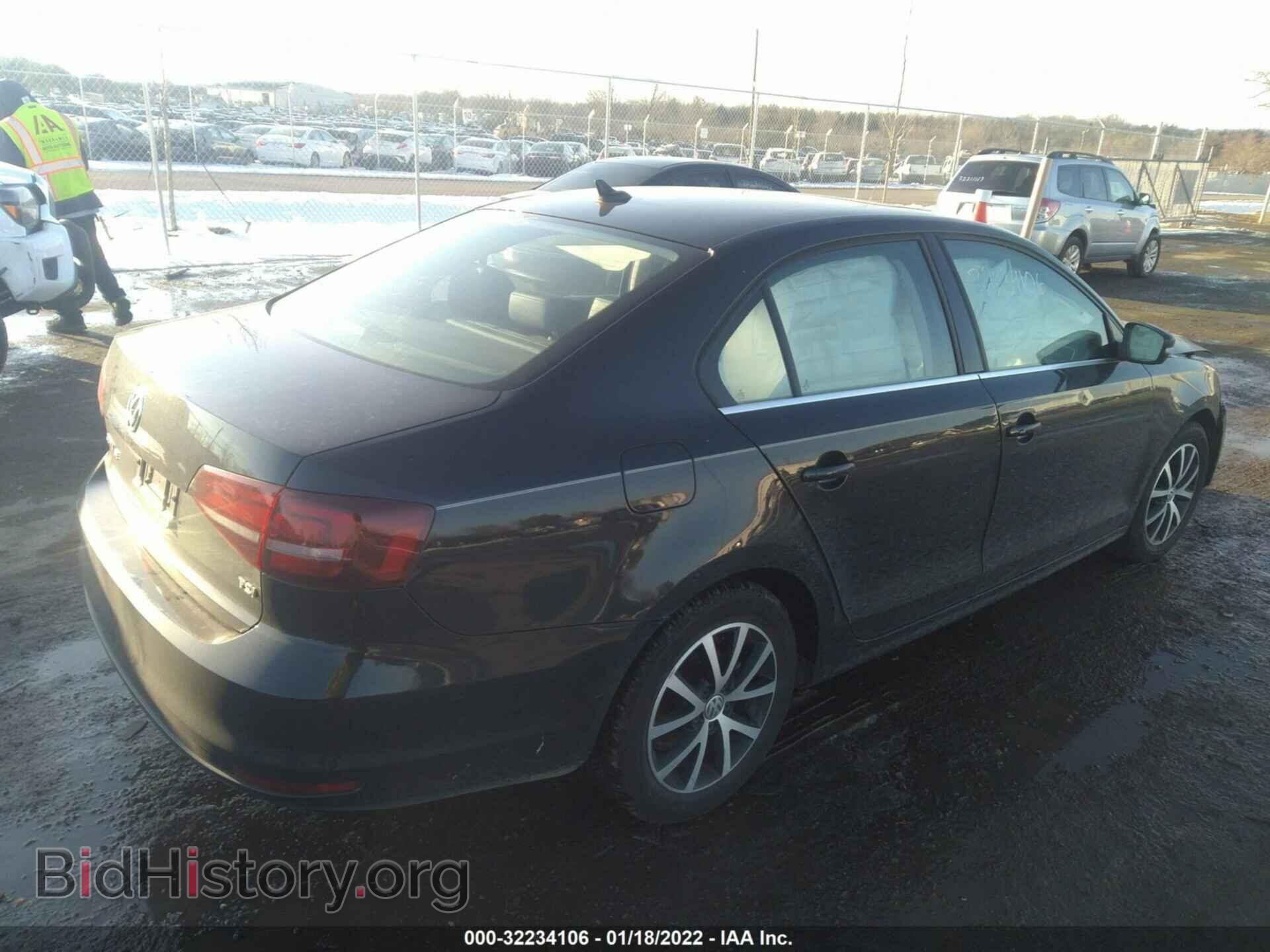 2017 VOLKSWAGEN JETTA - VIN: 3VWDB7AJ2HM225053 - Фото 4