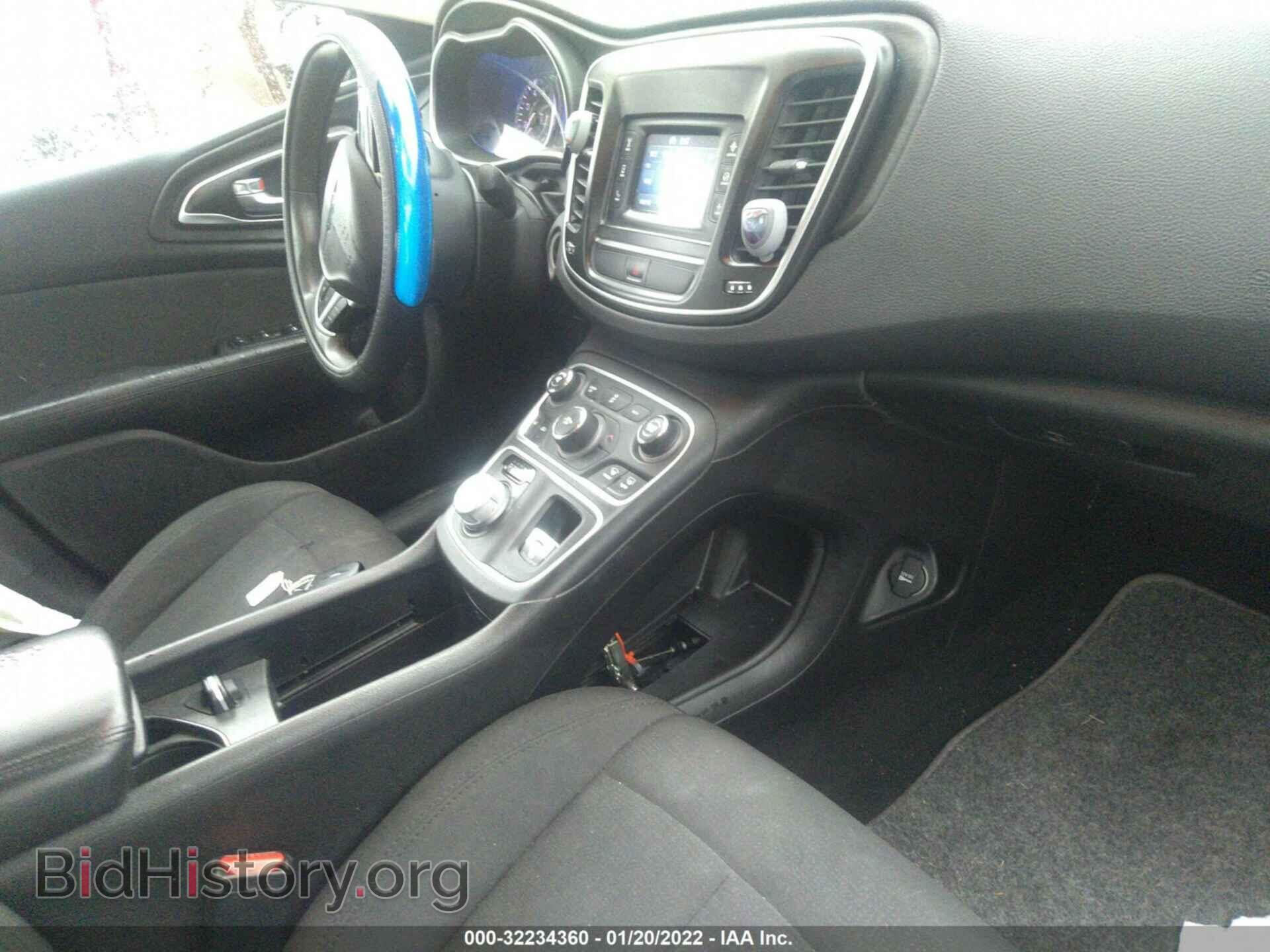 2016 CHRYSLER 200 - VIN: 1C3CCCAB8GN140787 - Фото 5