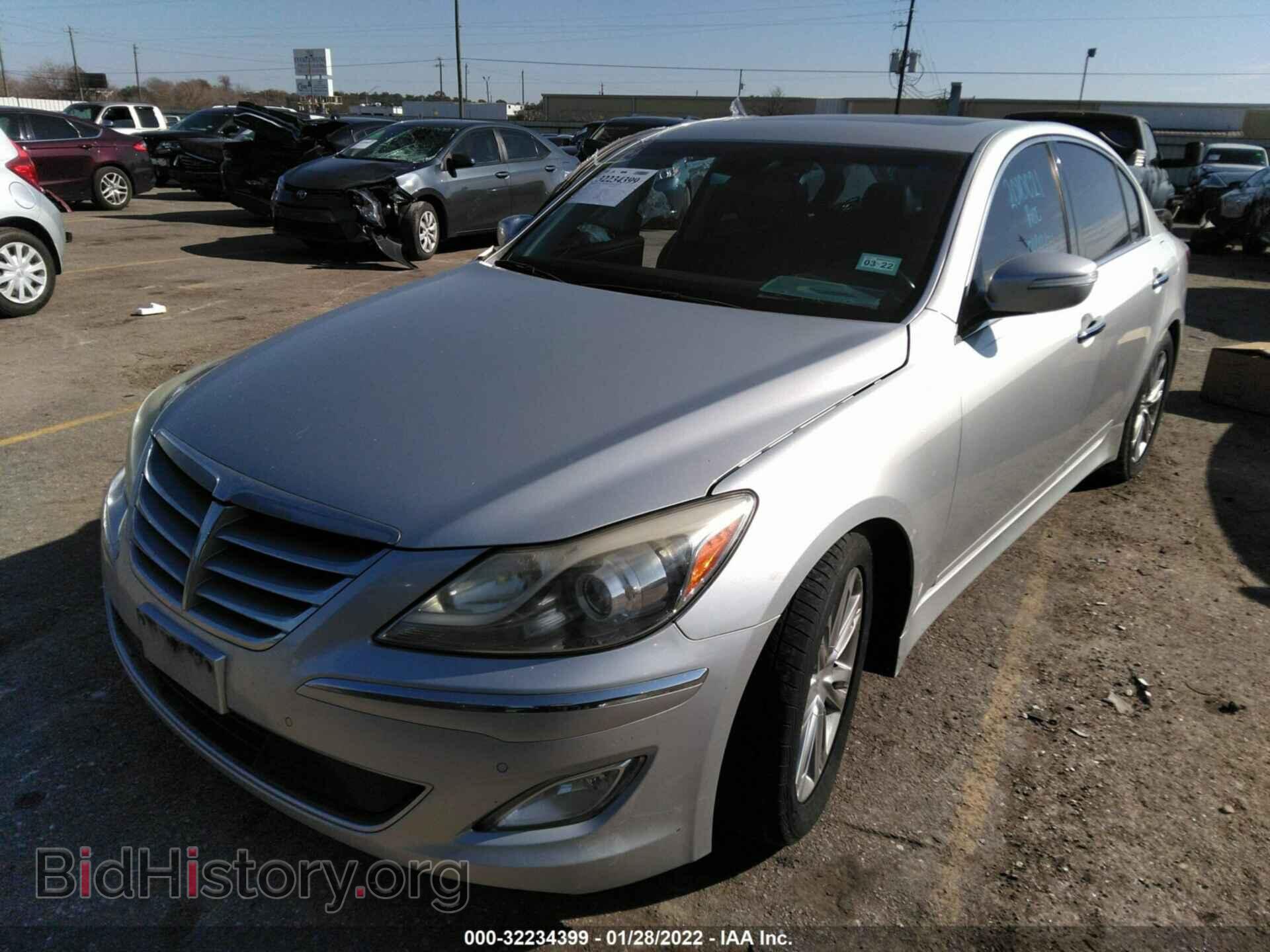 2012 HYUNDAI GENESIS - VIN: KMHGC4DD0CU200802 - Фото 2