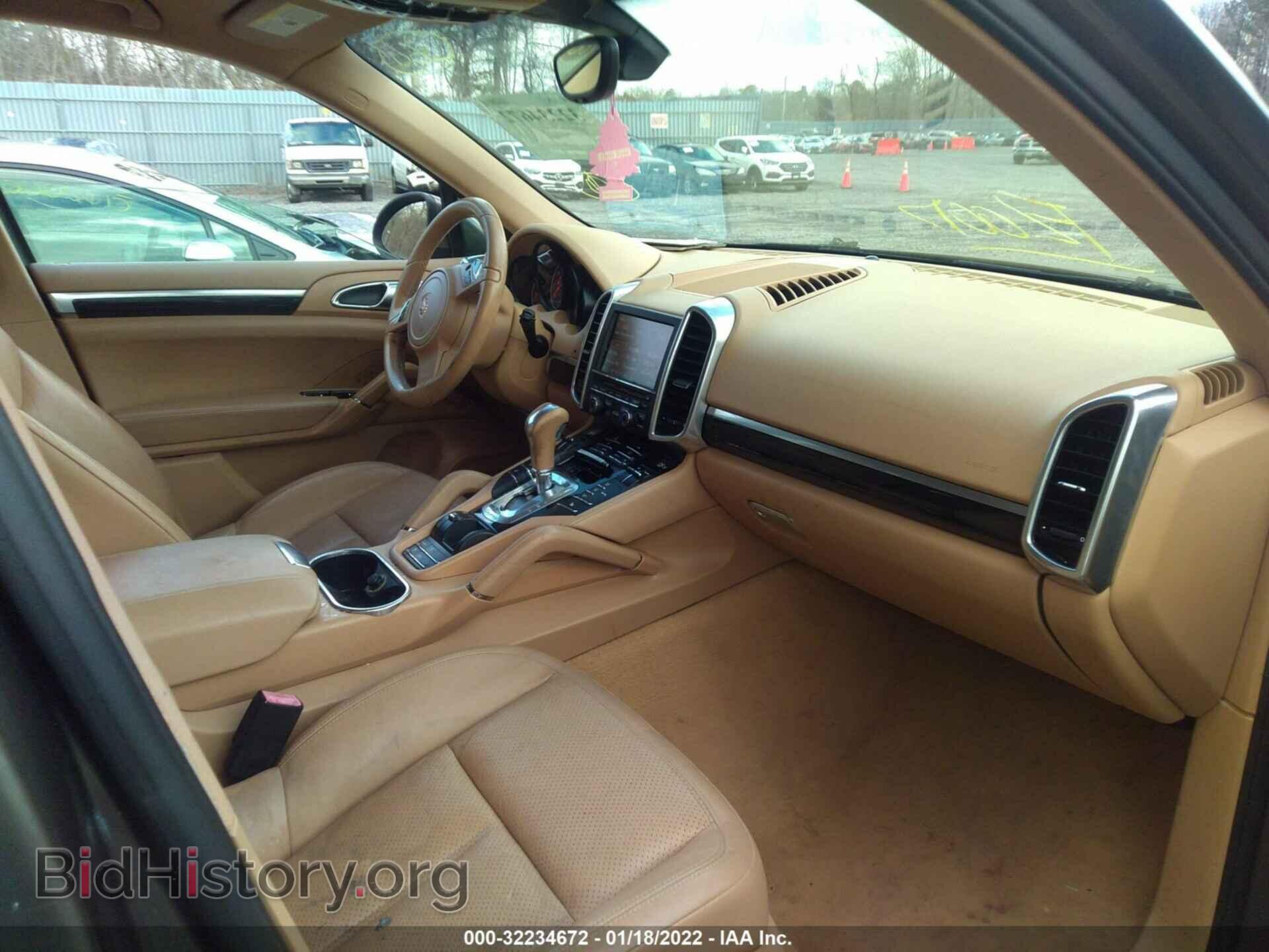 2011 PORSCHE CAYENNE - VIN: WP1AA2A22BLA01633 - Photo 5