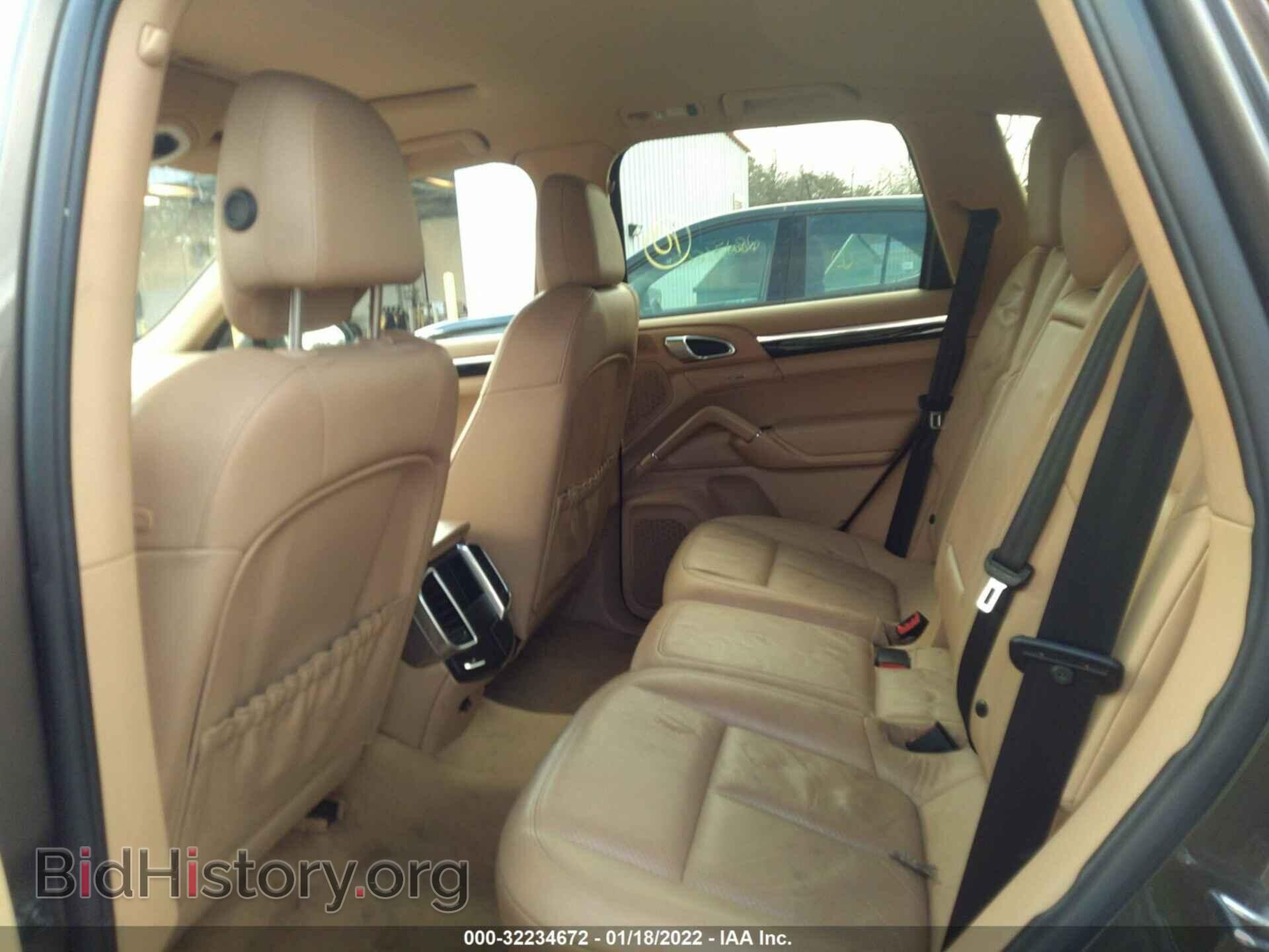 2011 PORSCHE CAYENNE - VIN: WP1AA2A22BLA01633 - Photo 8