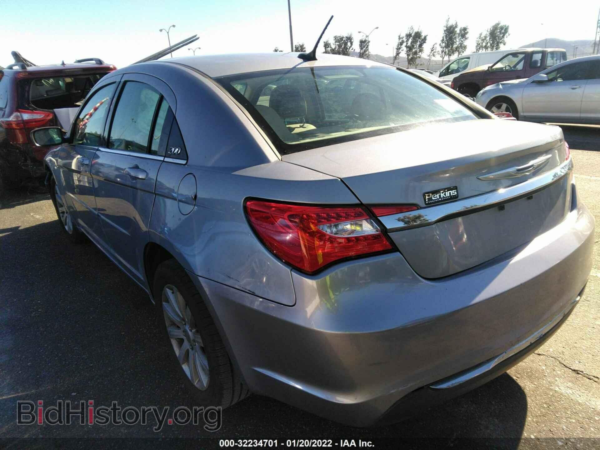 2013 CHRYSLER 200 - VIN: 1C3CCBBB8DN678944 - Фото 3