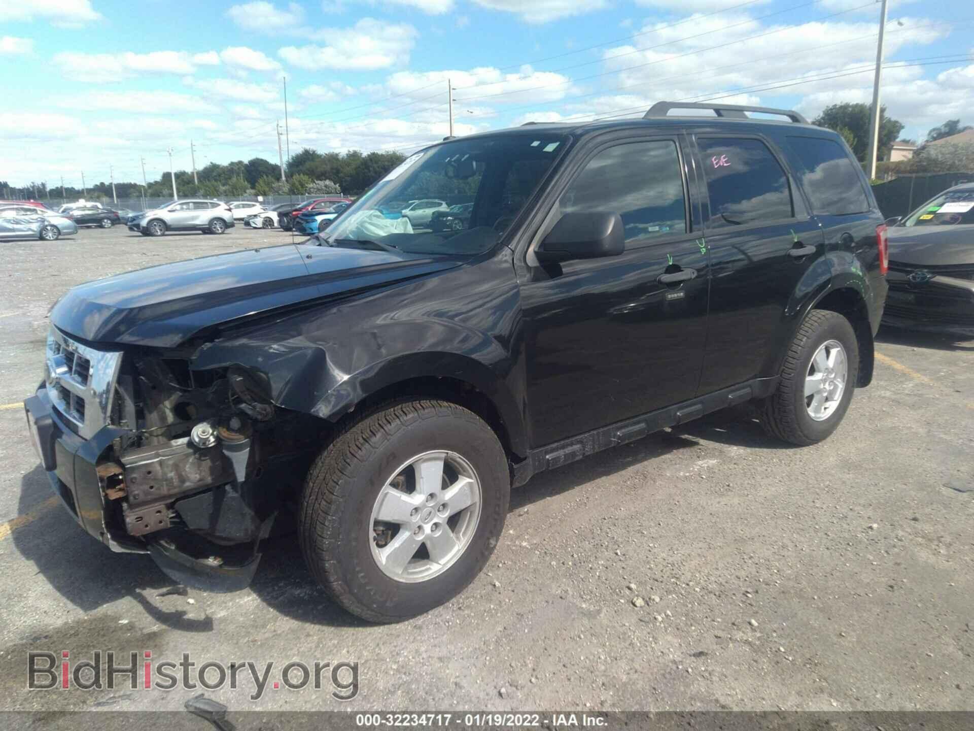 2011 FORD ESCAPE - VIN: 1FMCU0DG1BKC46485 - Фото 2
