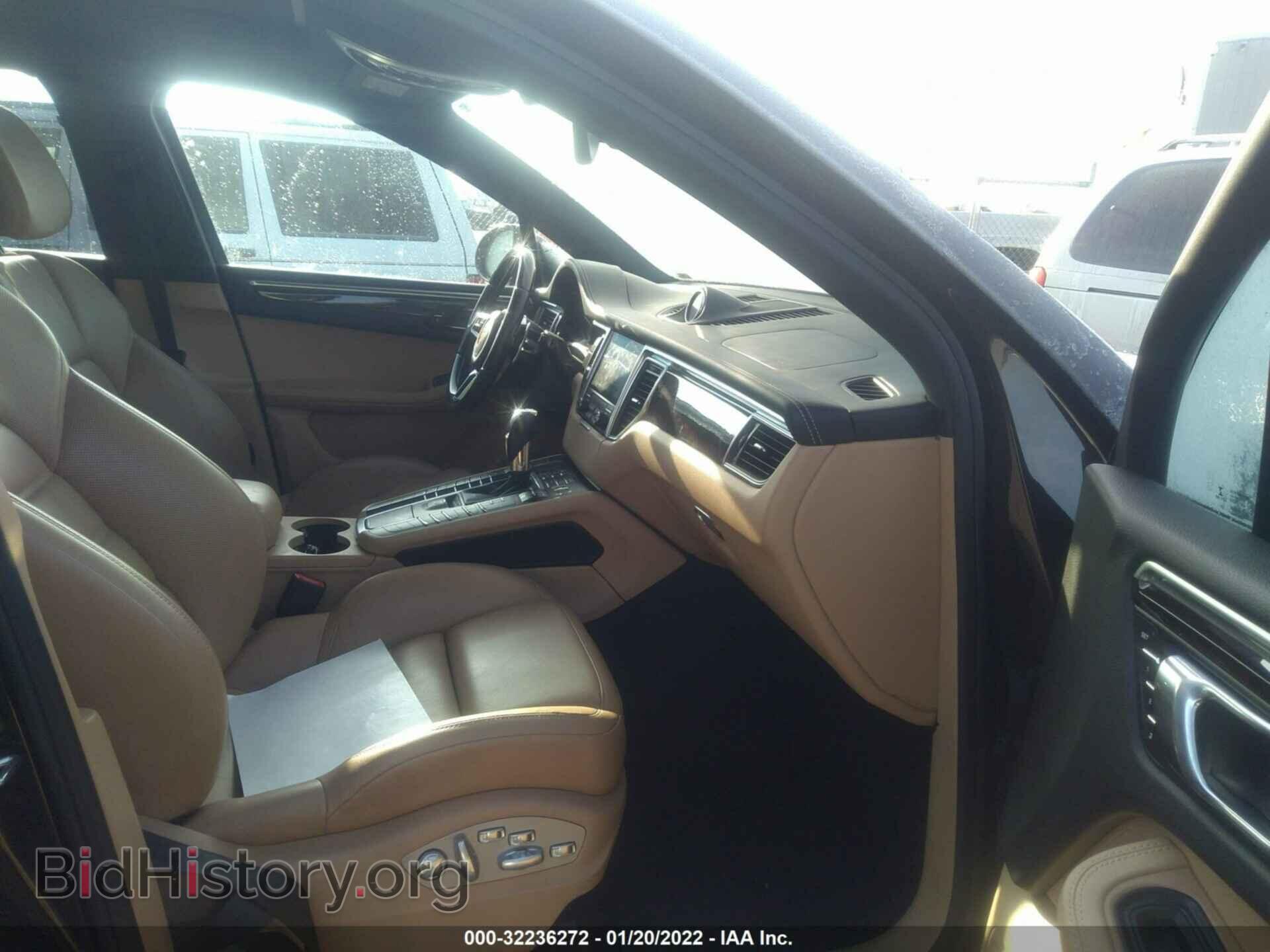 2017 PORSCHE MACAN - VIN: WP1AB2A5XHLB21082 - Photo 5