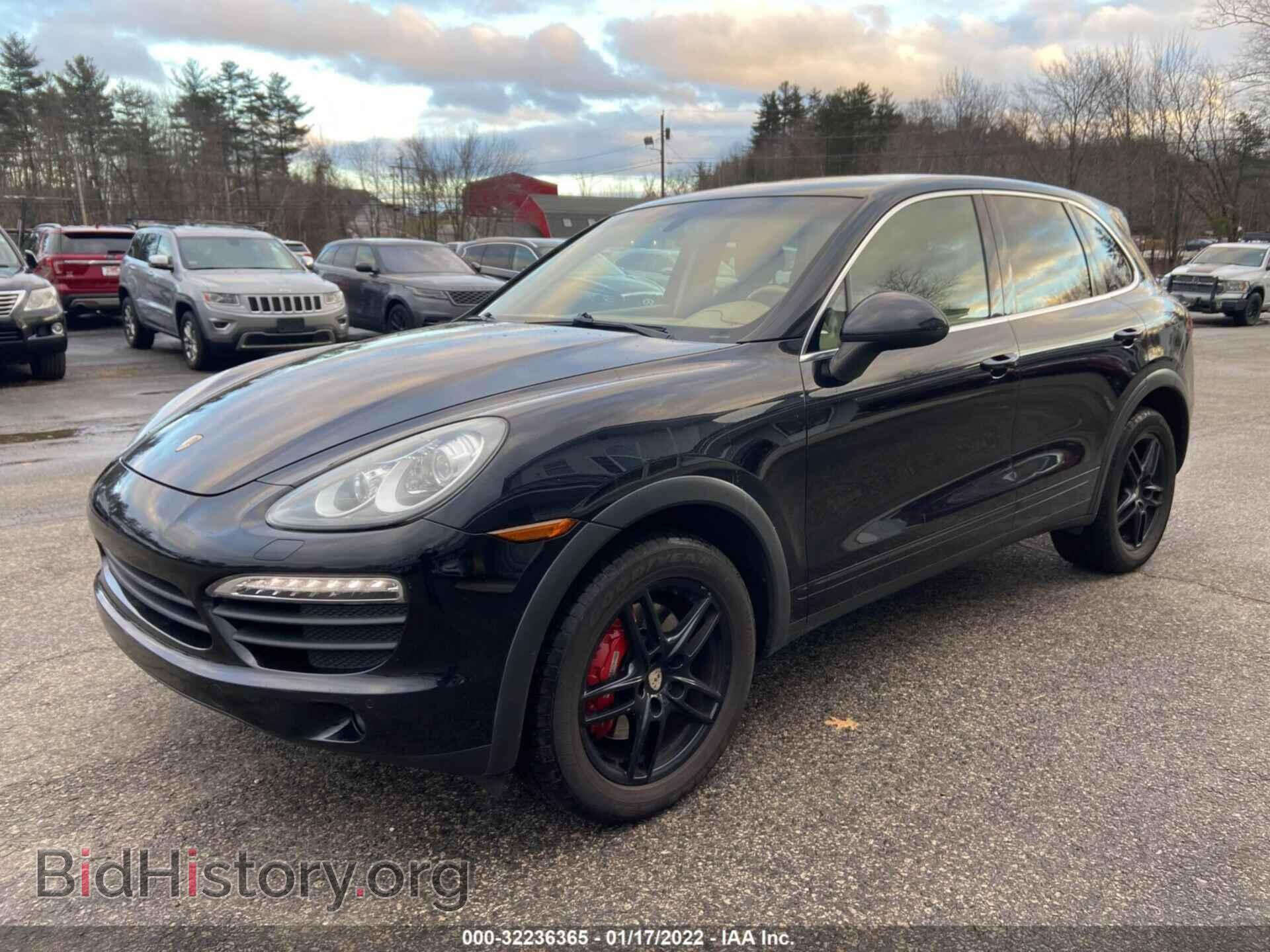 2011 PORSCHE CAYENNE - VIN: WP1AB2A23BLA43399 - Photo 2