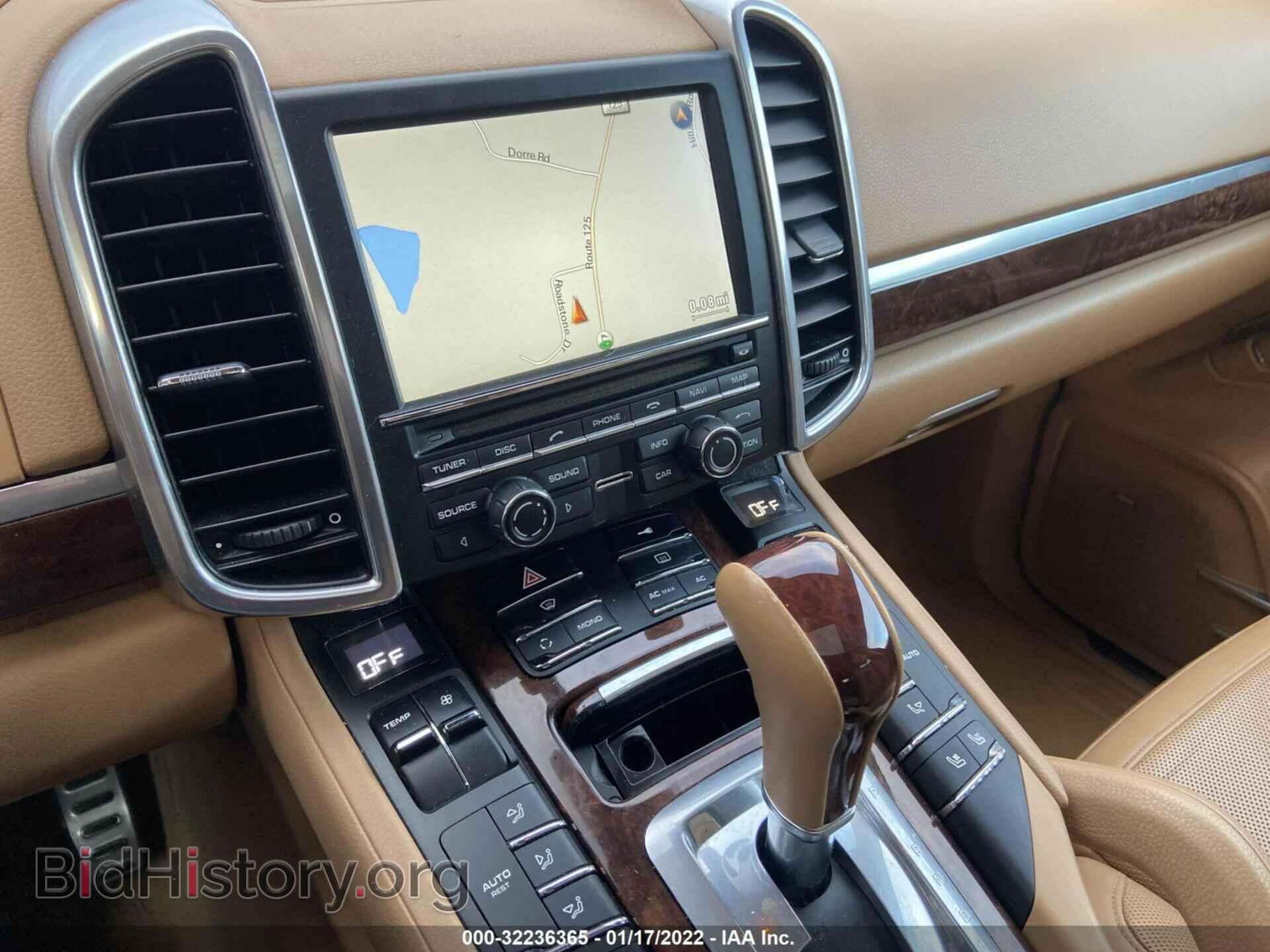 2011 PORSCHE CAYENNE - VIN: WP1AB2A23BLA43399 - Photo 6