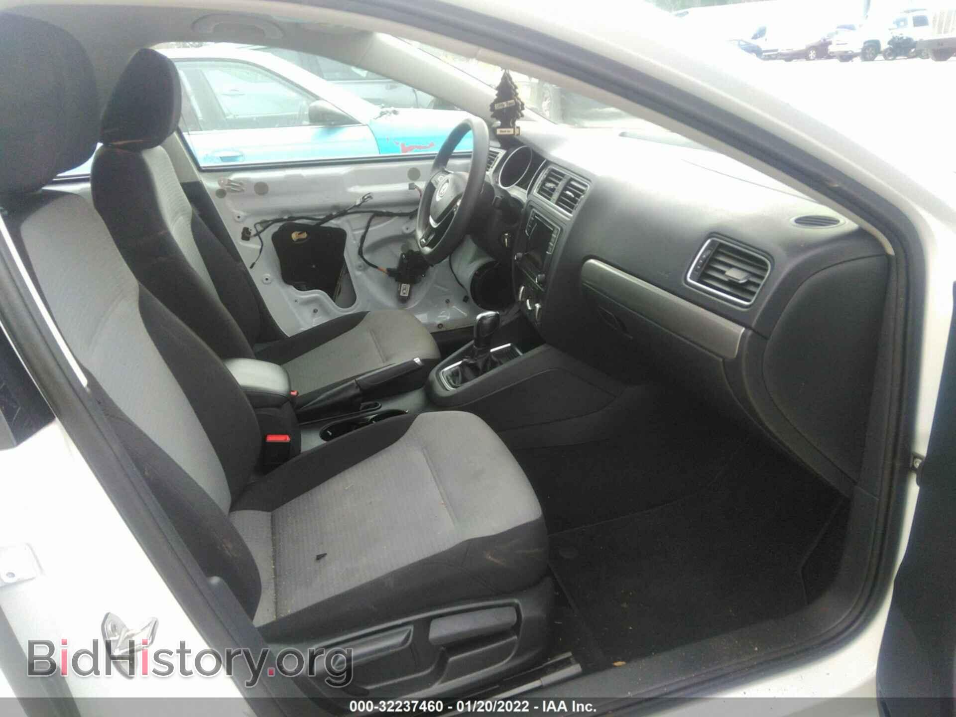 2017 VOLKSWAGEN JETTA - VIN: 3VW2B7AJ5HM332797 - Фото 5