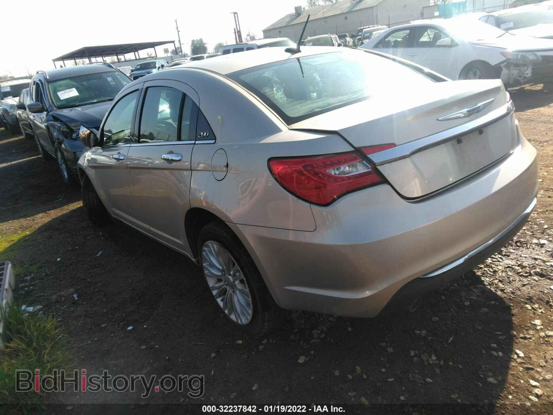 2014 CHRYSLER 200 - VIN: 1C3CCBCG2EN103881 - Фото 3