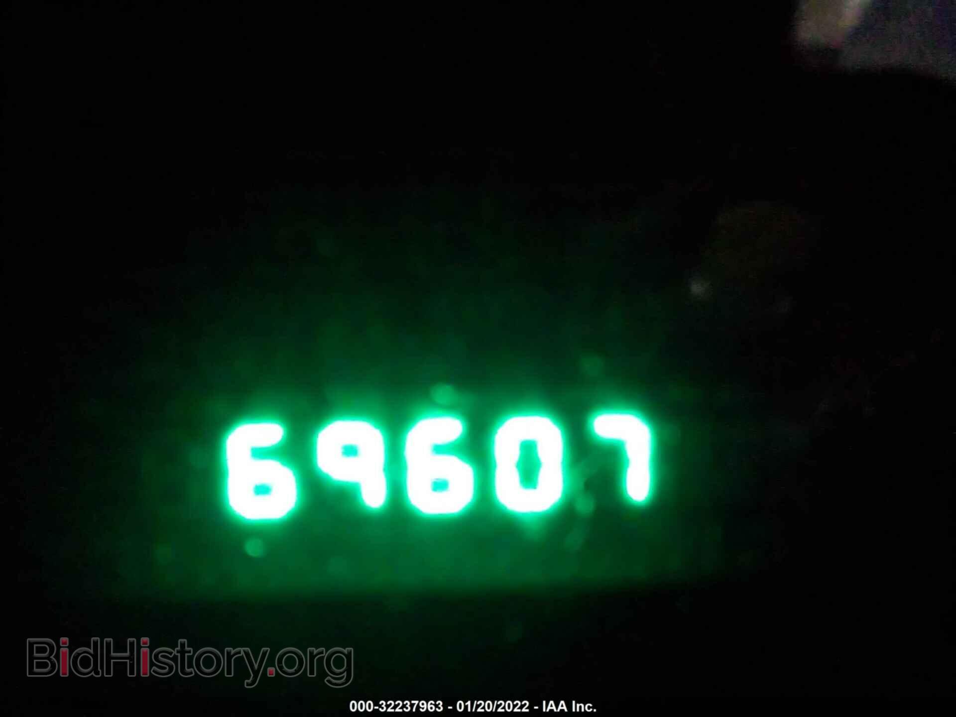 2011 CHRYSLER 200 - VIN: 1C3BC2FG2BN517746 - Фото 7